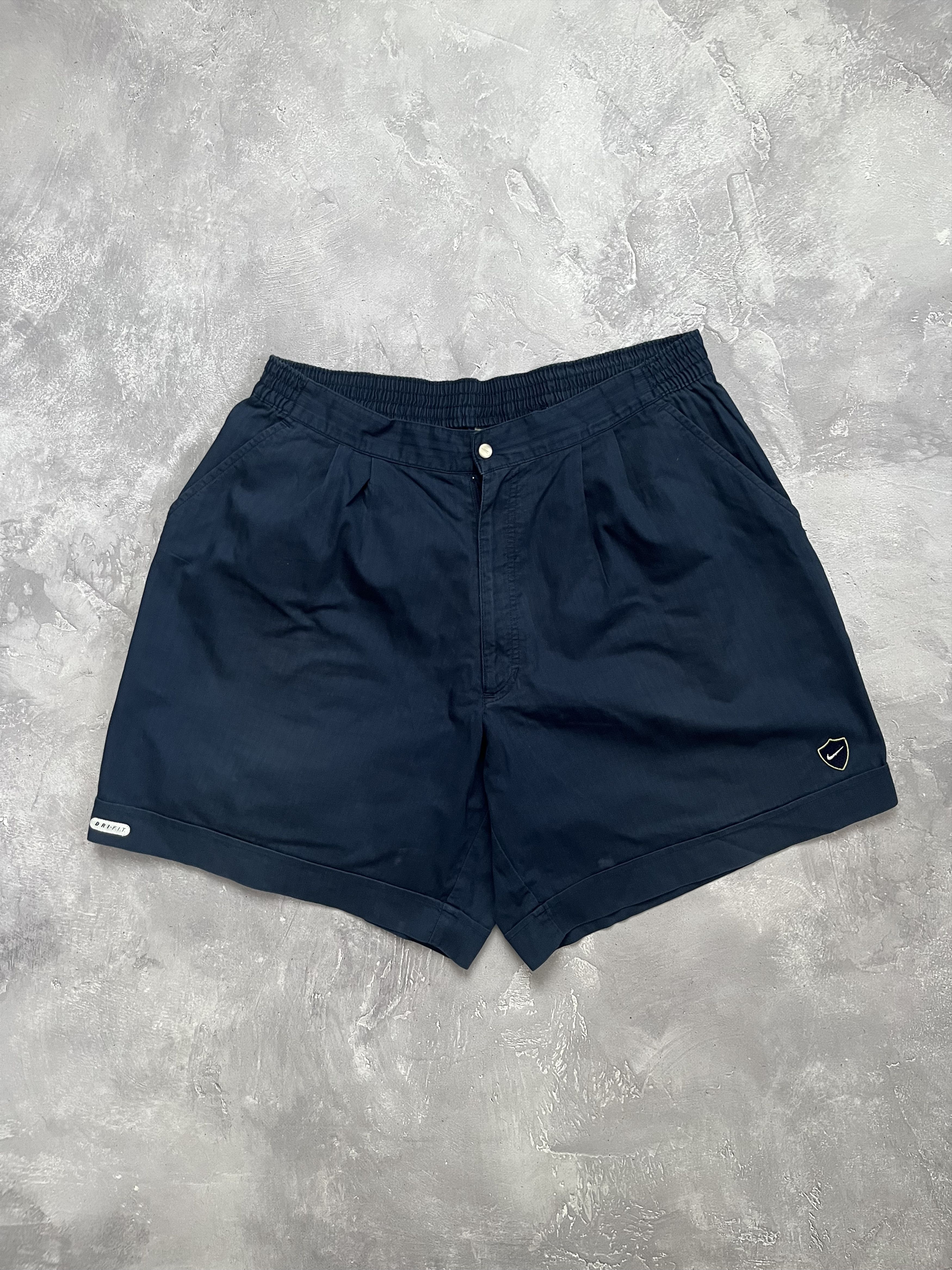 Nike Vintage Nike Golf Dri Fit Shorts Mens Size XL Y2K Cotton Size US 36 / EU 52 - 1 Thumbnail