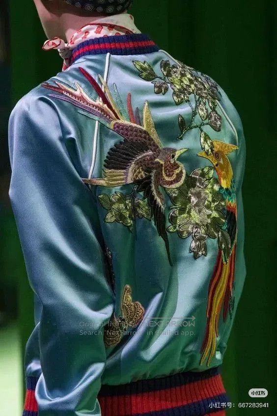Gucci Gucci Size60 Heavy industry gold thread flower and bird emb Size US XXL / EU 58 / 5 - 1 Thumbnail