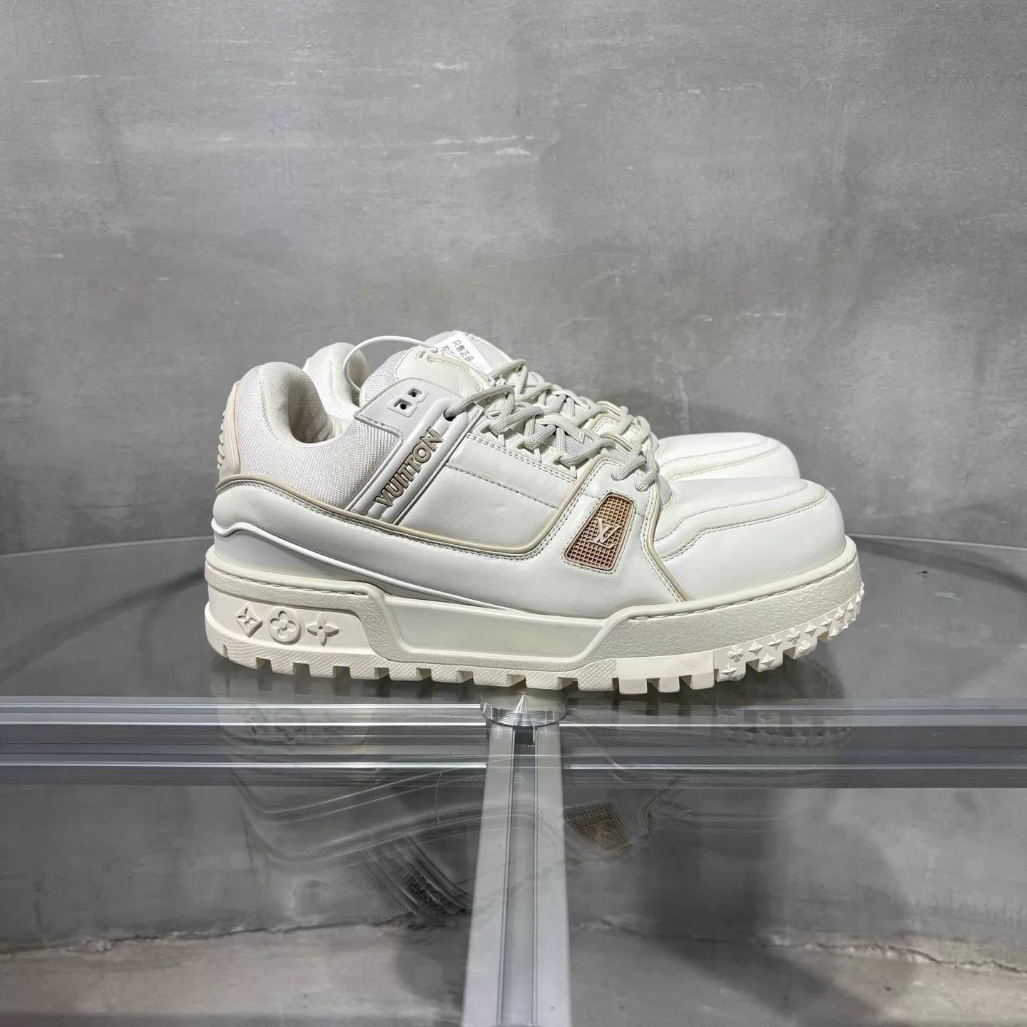 Louis Vuitton LV Cream Trainer Maxi UK8 42 New box tried on Size US 9 / EU 42 - 4 Thumbnail
