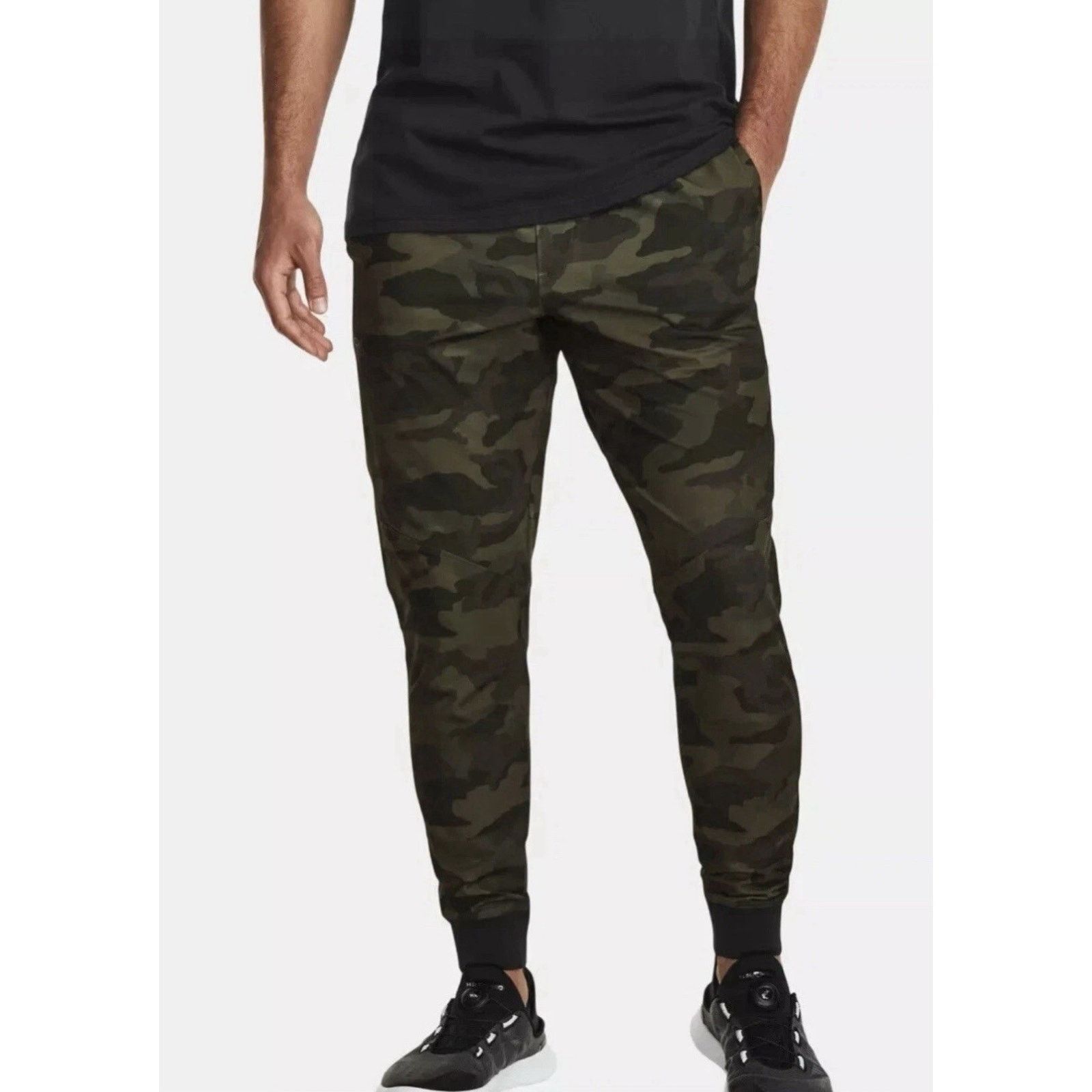 Under Armour Under Armour Sportstyle Elite Camo Printed Joggers Size US 32 / EU 48 - 1 Thumbnail