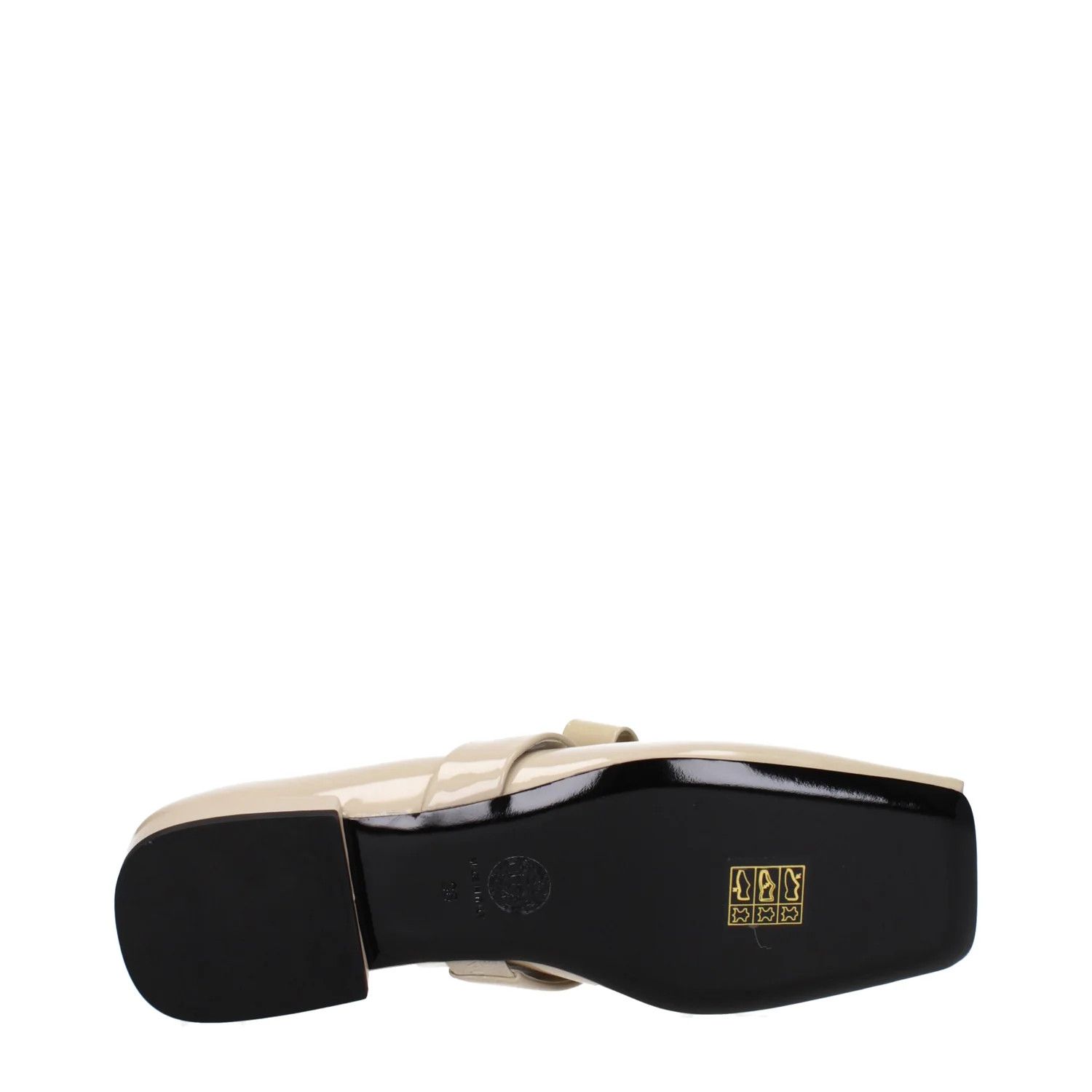 Versace ob1o1e0125 Patent Leather Ballet Flats in Beige Size US 6 / IT 36 - 5 Thumbnail