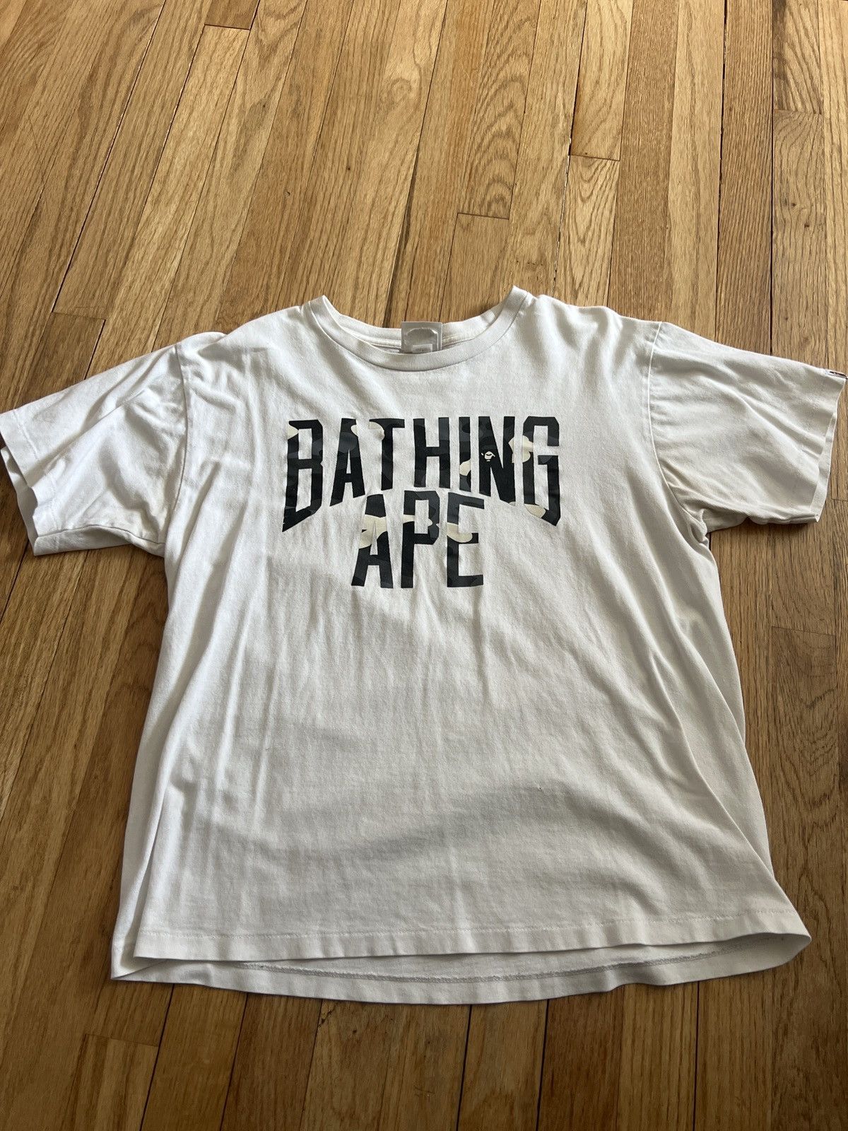 Bape Bape Camo Logo Tee Size US L / EU 52-54 / 3 - 1 Thumbnail