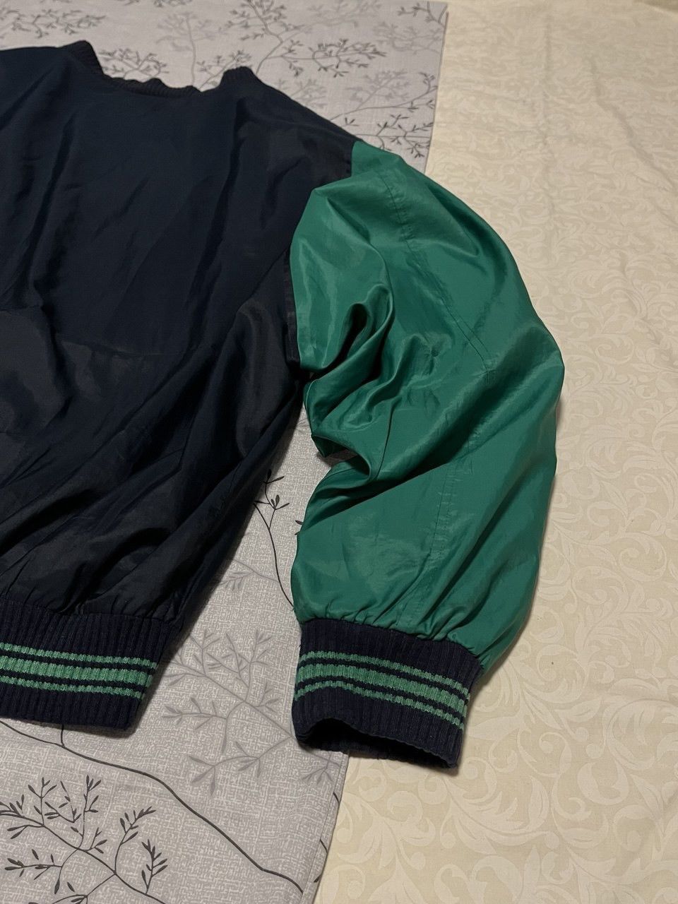 Lacoste Vintage Lacoste Club Light Bomber Jacket Style 90s Size US XL / EU 56 / 4 - 11 Thumbnail