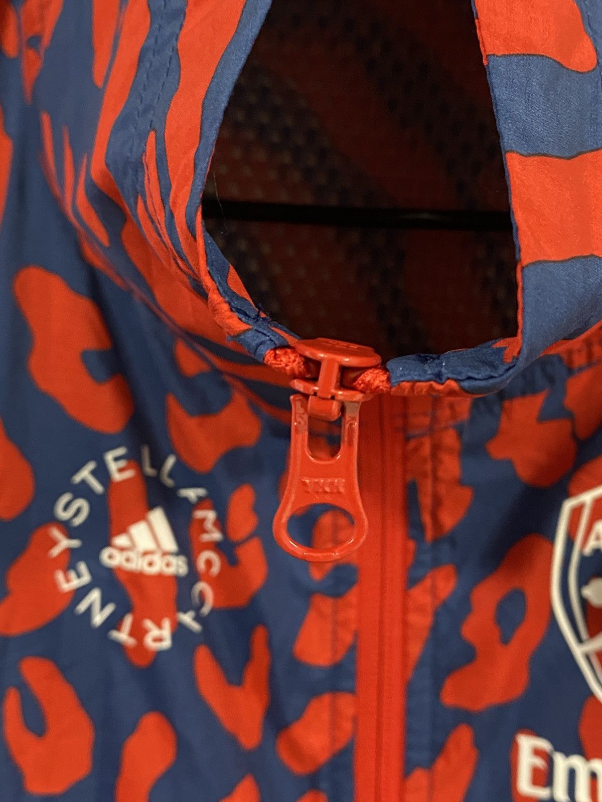 Adidas × Stella McCartney Adidas Stella McCartney Arsenal x Woven Windbreaker Jacket Size XS / US 0-2 / IT 36-38 - 3 Thumbnail