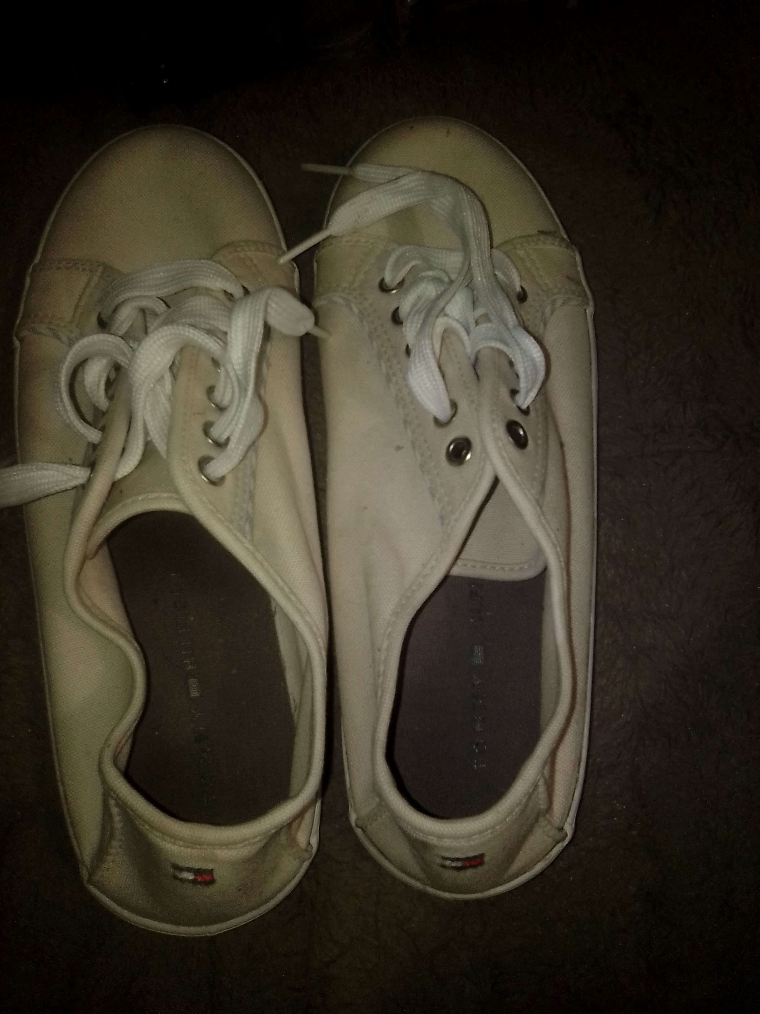 Tommy Hilfiger Tommy Hilfiger canvas tennis shoes Size US 8.5 / IT 38.5 - 1 Thumbnail