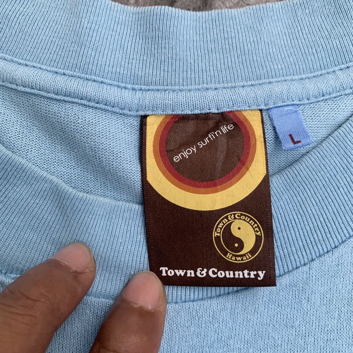 Vintage Thrashed Faded 90s Town&Country Surf Designs Tee Size US L / EU 52-54 / 3 - 6 Thumbnail