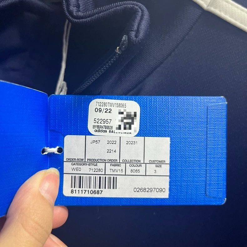 Balenciaga Balenciaga Dark blue thick polyester embroidered logo scho Size US L / EU 52-54 / 3 - 4 Thumbnail