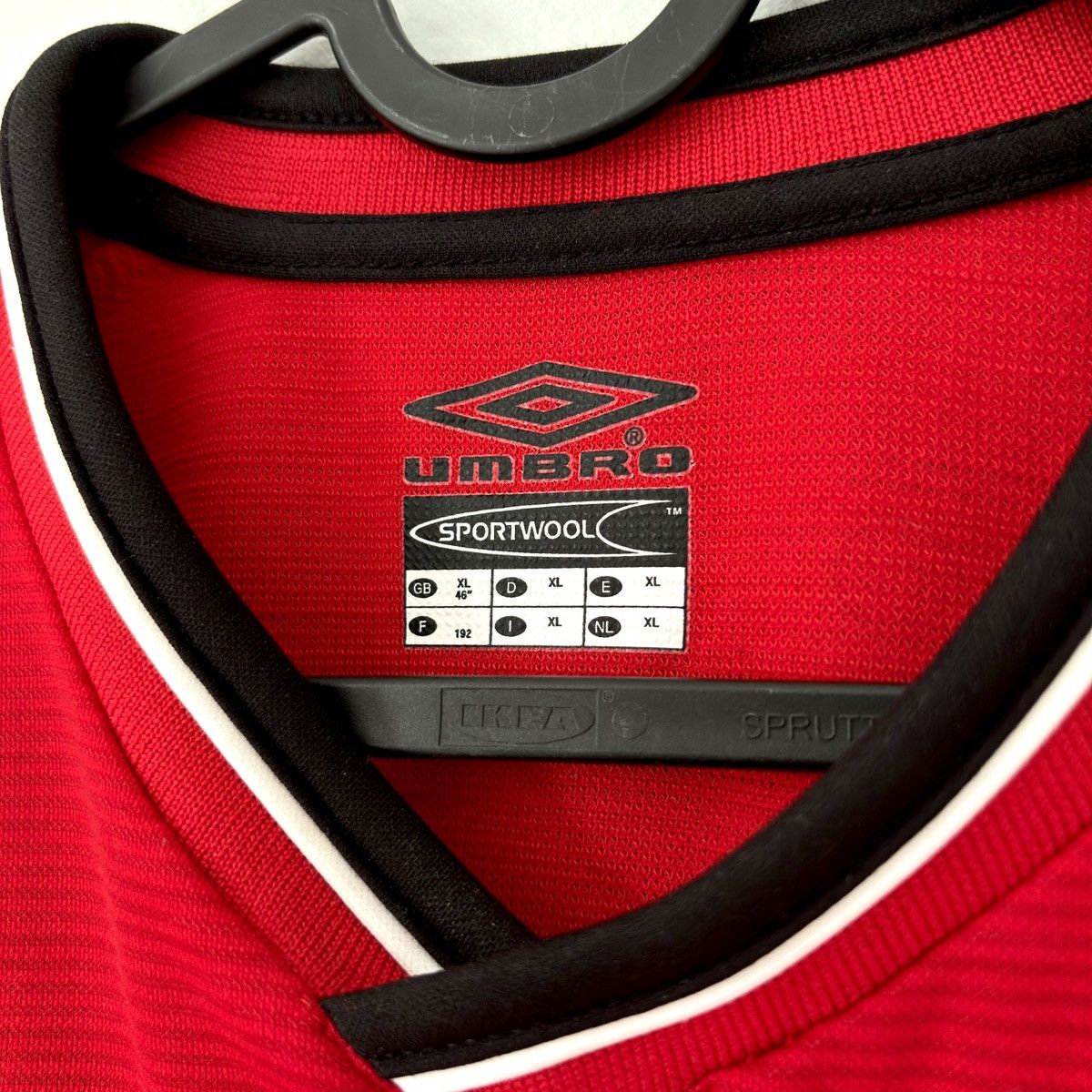 Umbro 2000 2002 Manchester United Umbro Home Vintage Soccer Jersey Size US XL / EU 56 / 4 - 5 Thumbnail