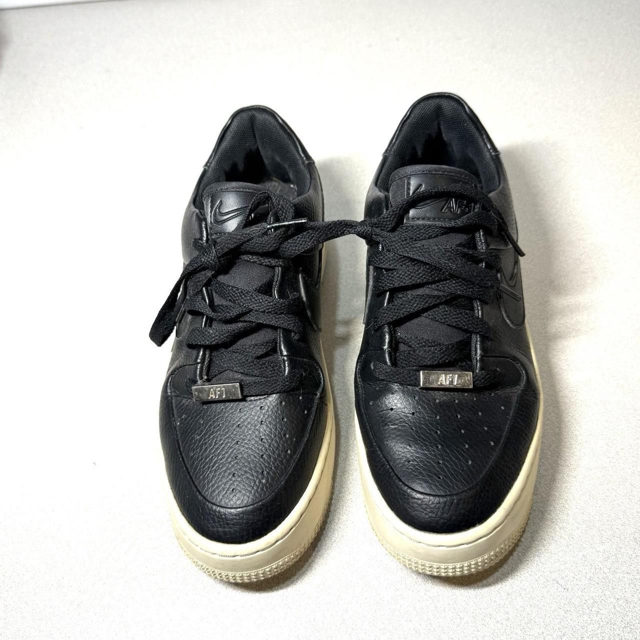 Nike Nike Air Force 1 Sage Low Black Leather with Platform! Sz 8 Size US 8 / IT 38 - 8 Thumbnail