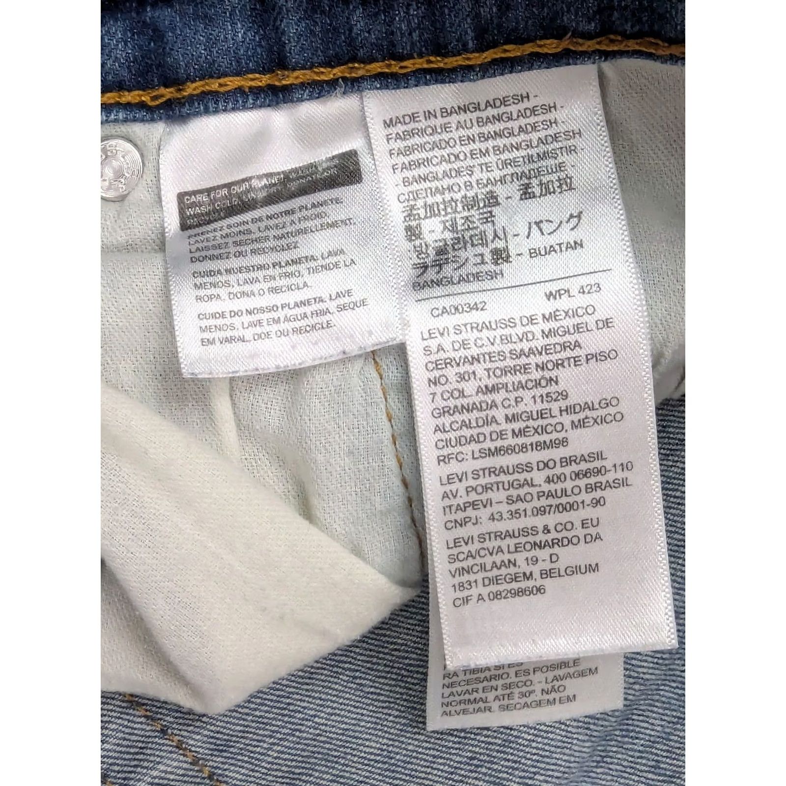 Levi's Levi's 505 Regular Fit Straight Leg Jeans Men 36x30 5-Pocket Denim Blue 34x28 Mid Rise Classic Vintage: No Womens Men? Size US 34 / EU 50 - 7 Thumbnail