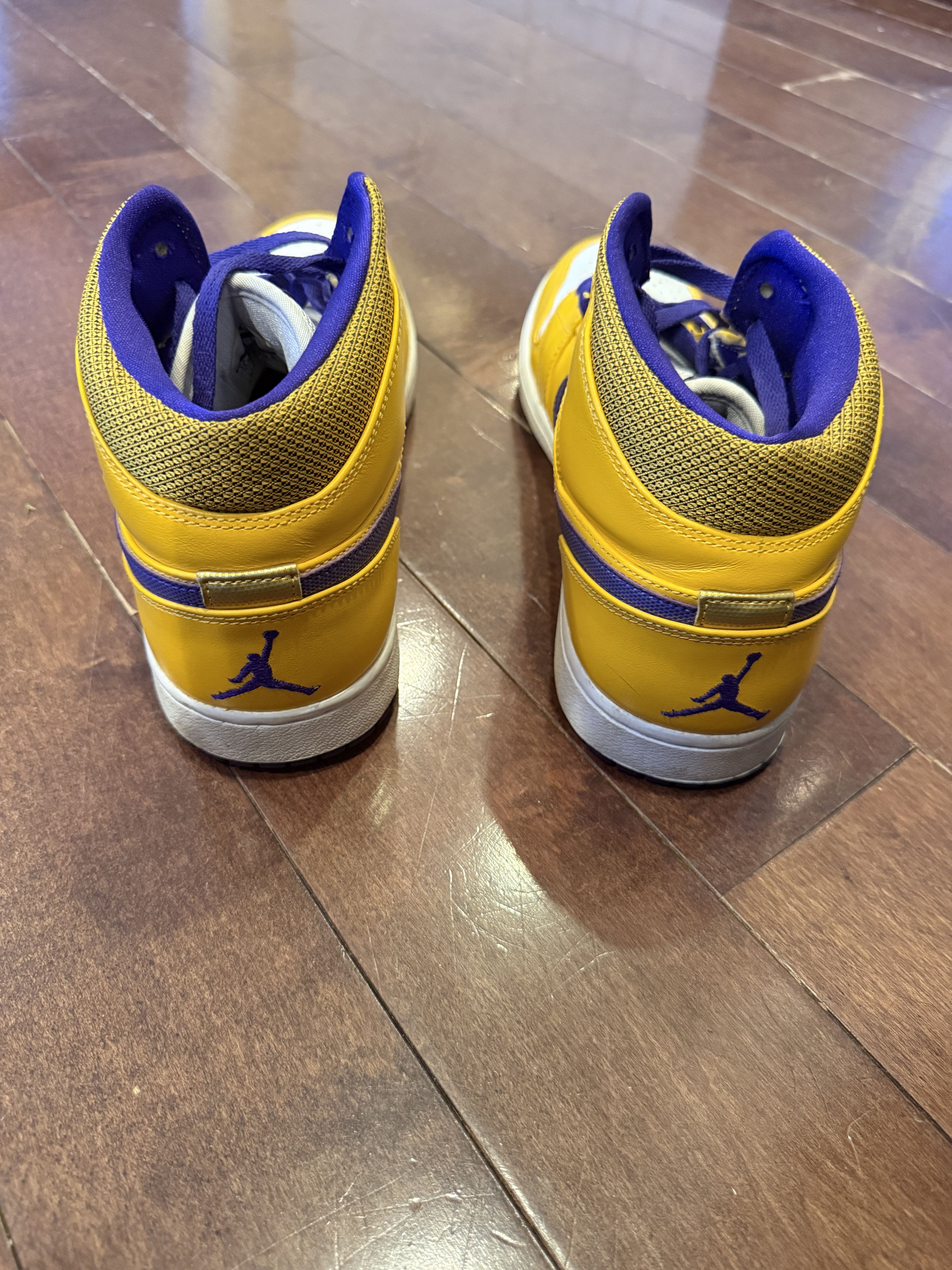 Jordan Brand Jordan 1 Mid Lakers Size US 11.5 / EU 44-45 - 7 Thumbnail