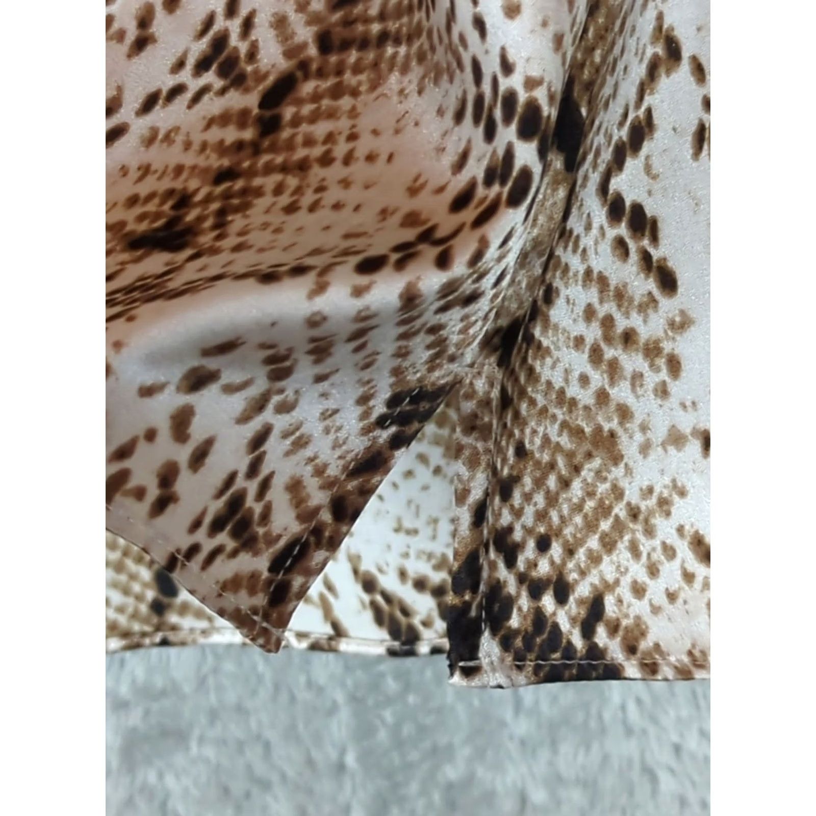 White House Black Market White House Black Market Blouse Snake Print Silk Sleeveless Size 14 Womens Brown Size XL / US 12-14 / IT 48-50 - 6 Thumbnail