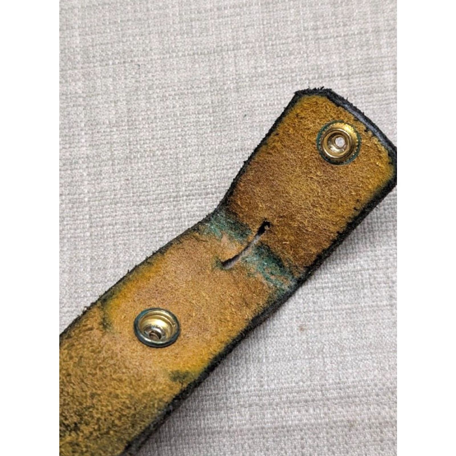 Vintage VINTAGE handcrafted western belt Oak Leaves cowhide leather 32 belt Mens Brown 1-5/8" width 36.5" total length 32.5-36.5 holes Size 32 - 6 Thumbnail