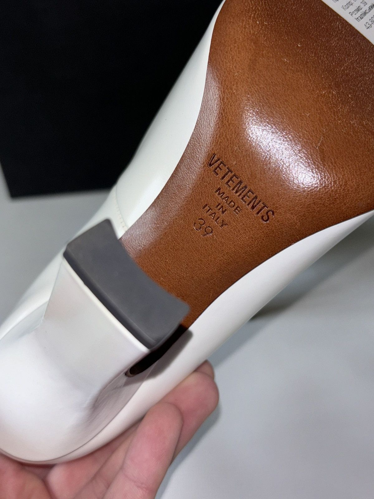 Vetements Vetements Logo leather heels Size US 9 / IT 39 - 11 Thumbnail