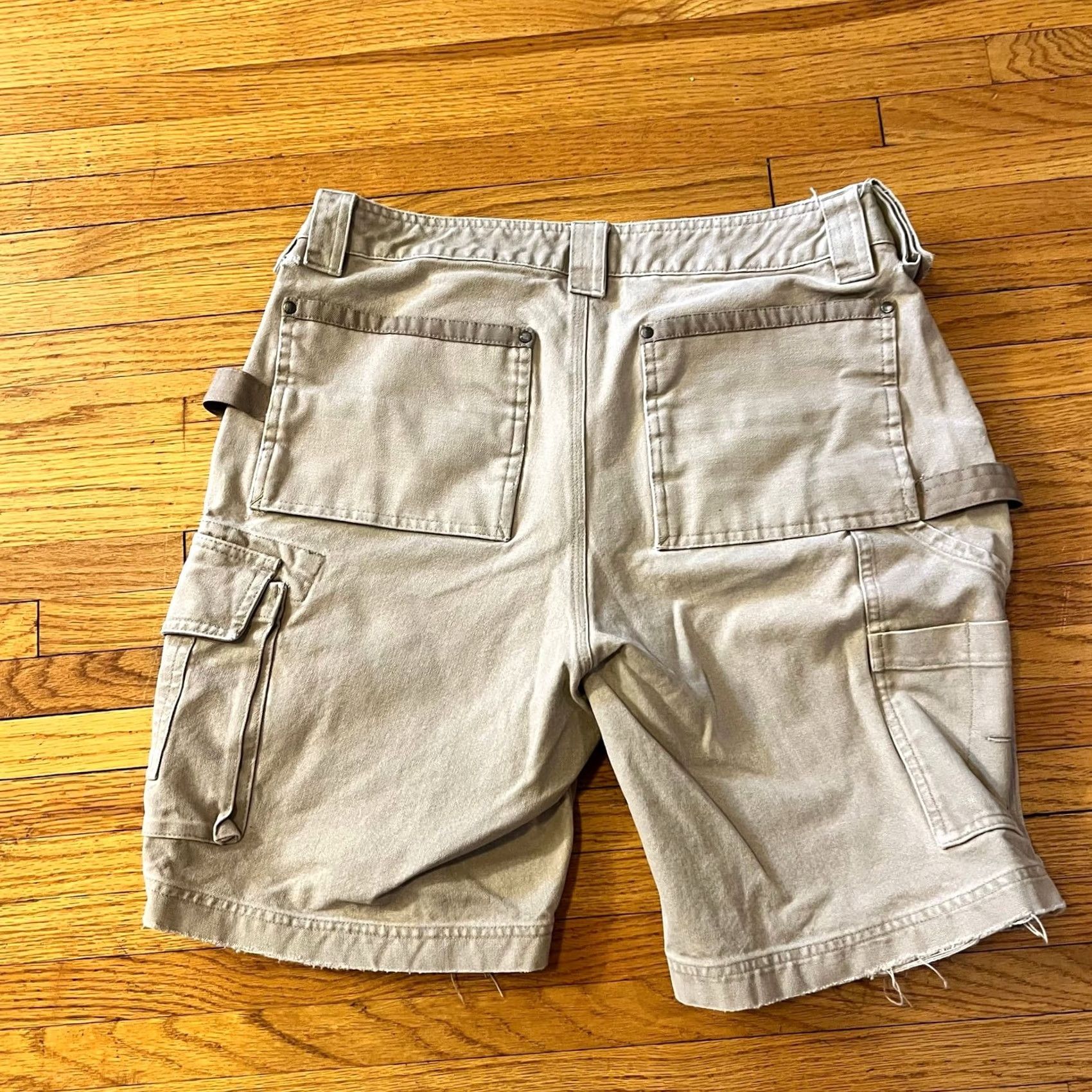 Duluth Trading Company Duluth Shorts Mens 32 Cargo Carpenter Tan Beige Work Outdoor Mens Front Half Pocket Cargo Shorts Beige 32 Mens Size US 32 / EU 48 - 3 Thumbnail