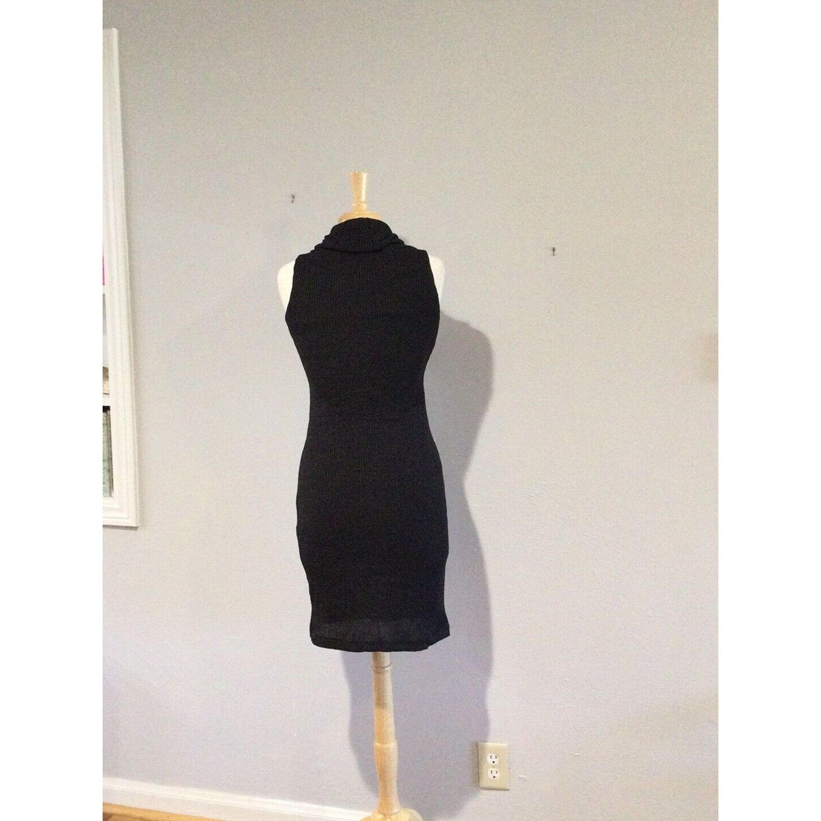 Other City Triangles Black Bodycon Turtleneck Sleeveless Dress SzM Size M / US 6-8 / IT 42-44 - 8 Thumbnail