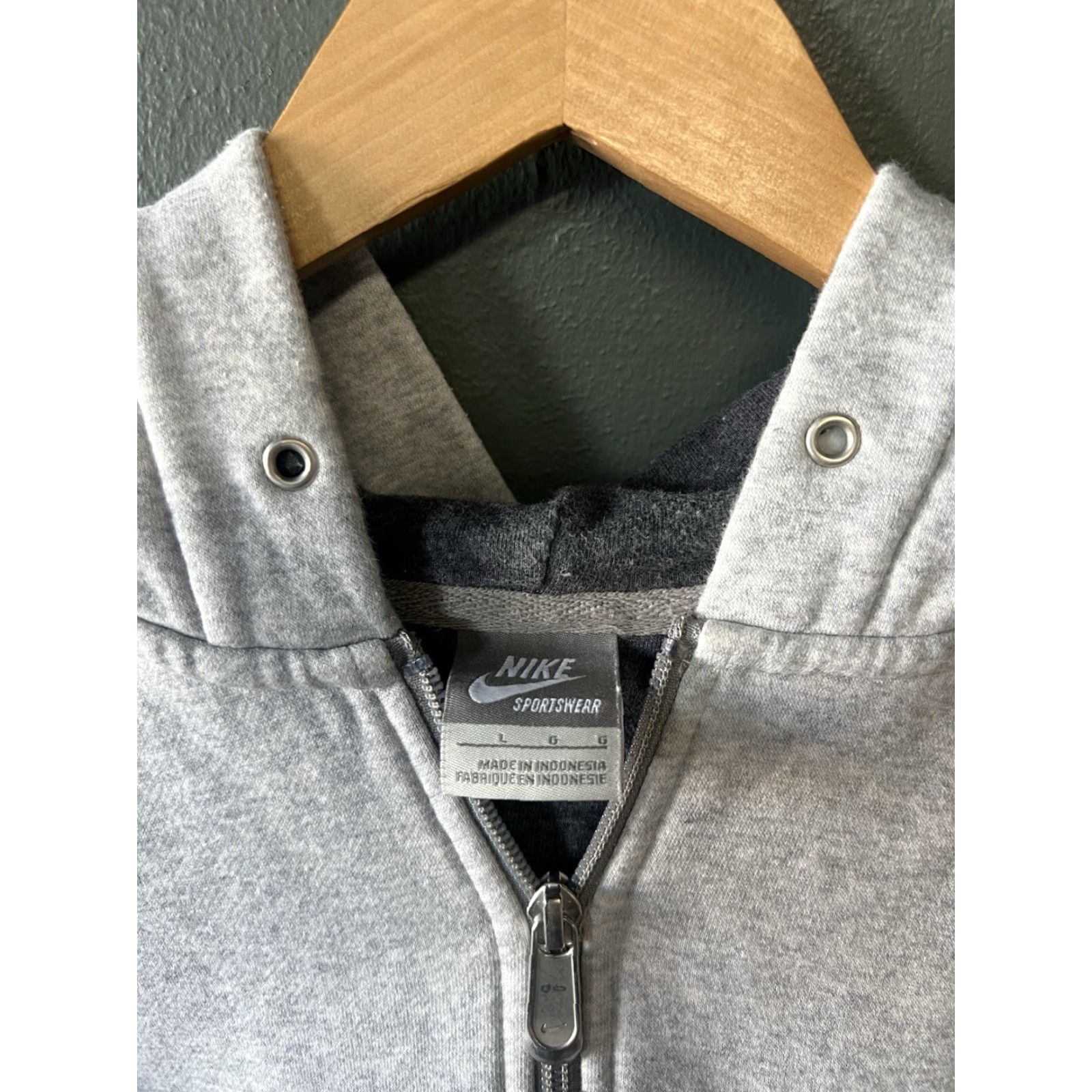 Nike Y2K Nike Mens Gray Full Zip Hooded Sweatershirt Gray Tag Size Large Size US L / EU 52-54 / 3 - 3 Thumbnail