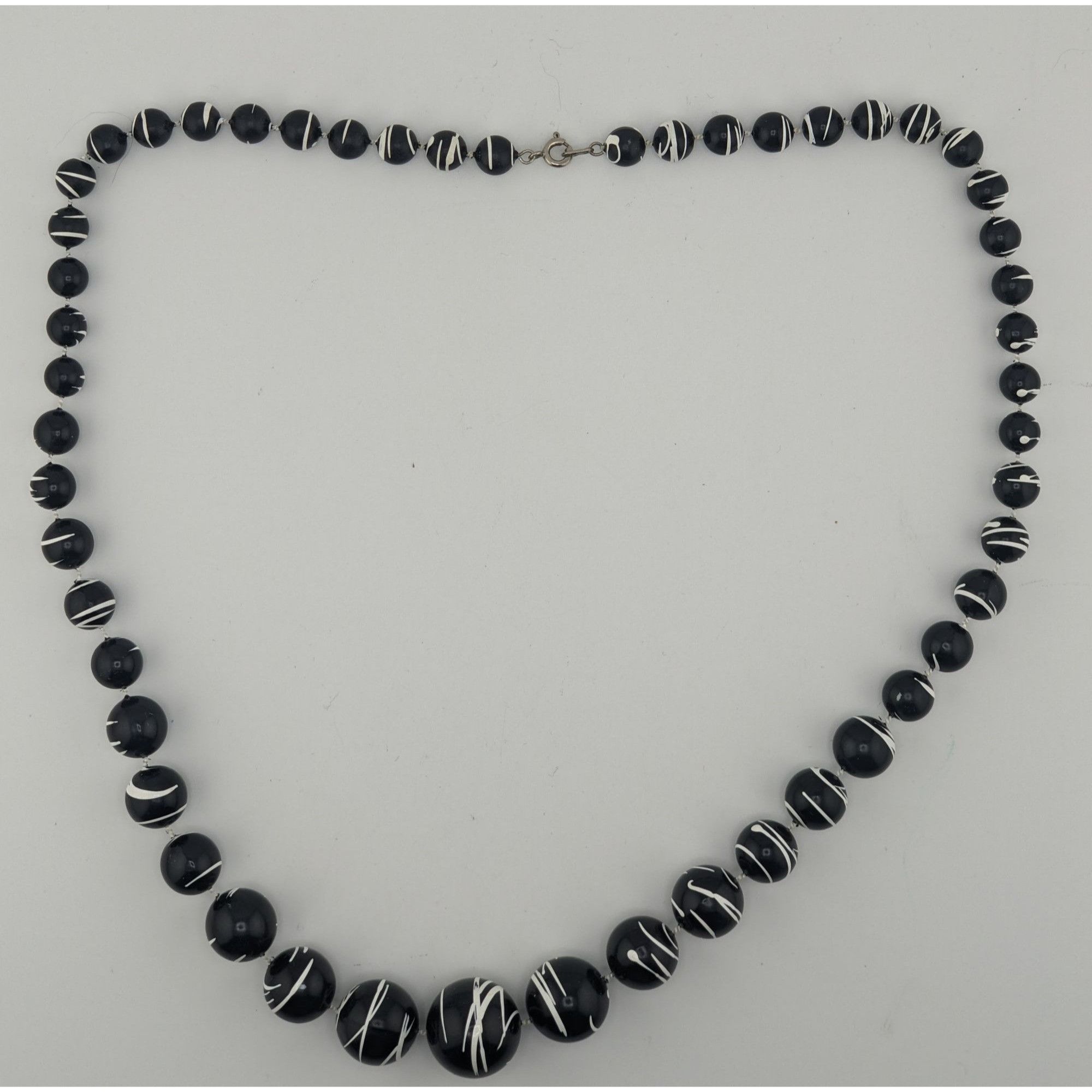 Other Vintage Abstract Black & White Swirl Graduated Bead Necklace Size ONE SIZE - 5 Thumbnail