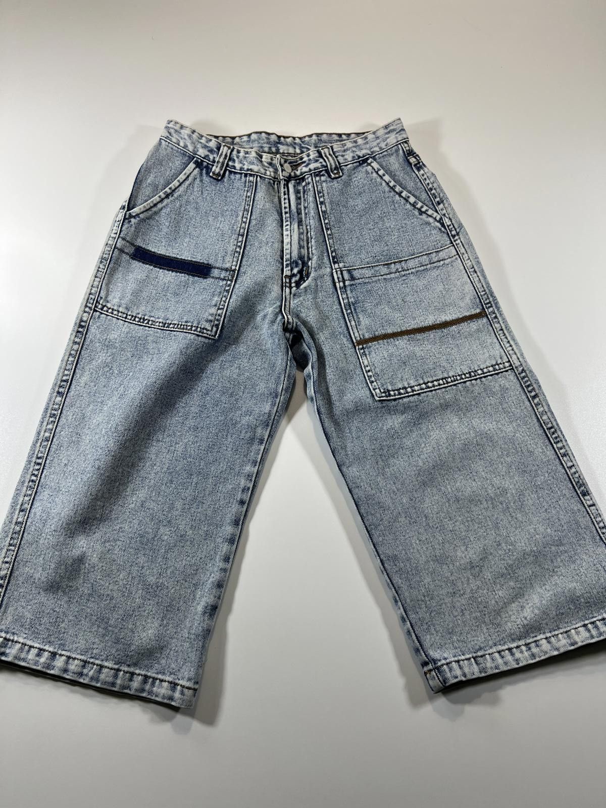 The Unbranded Brand Wide Leg Light Wash Denim Jeans with Patch Pockets Size 28" / US 6 / IT 42 - 1 Thumbnail