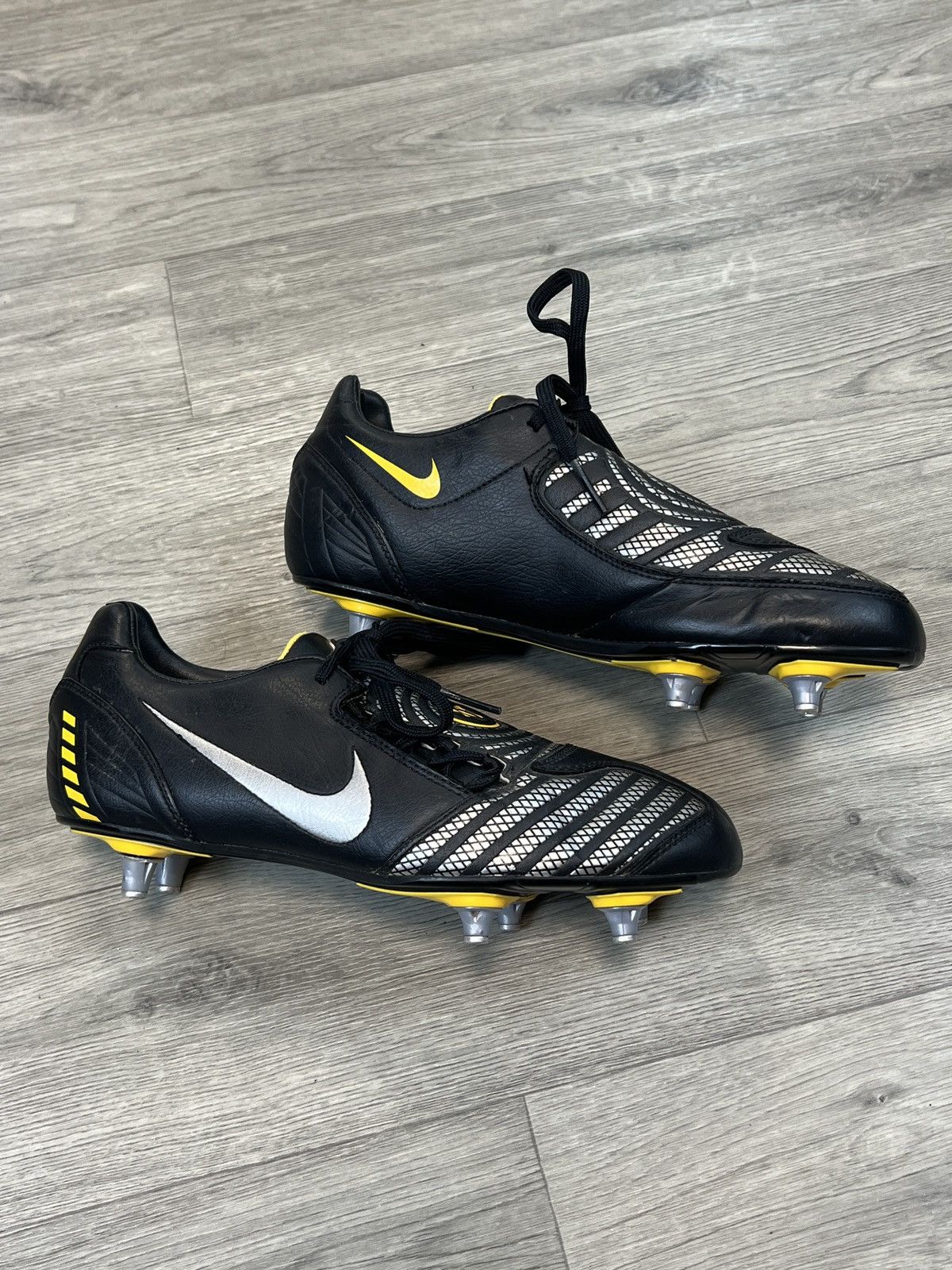 Nike Nike Total 90 Laser II SG Vintage Football Boots Size 9 Size US 9 / EU 42 - 4 Thumbnail