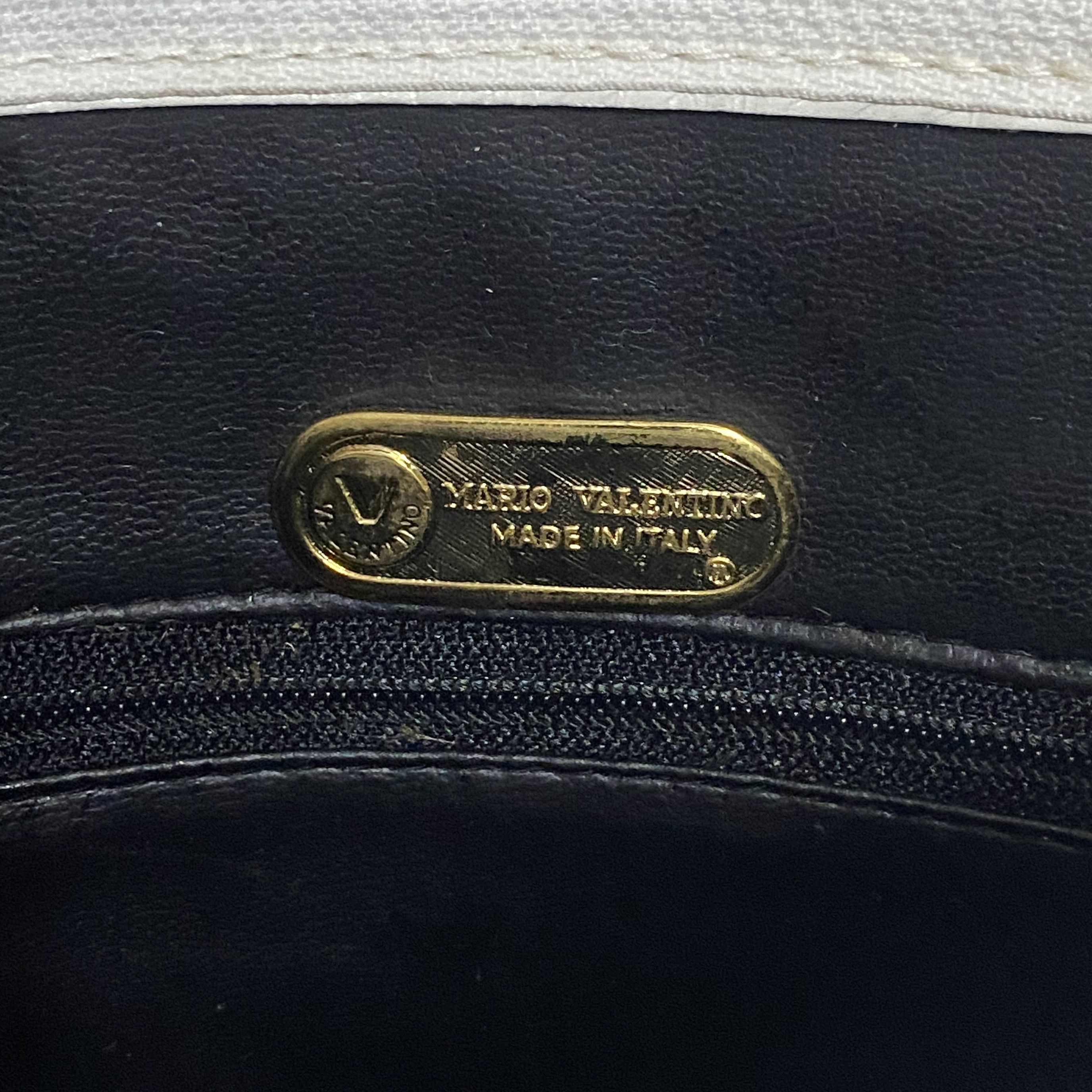 Mario Valentino × Vintage MARIO VALENTINO Vintage Logo Embossed Leather Clutch Bag Size ONE SIZE - 10 Thumbnail