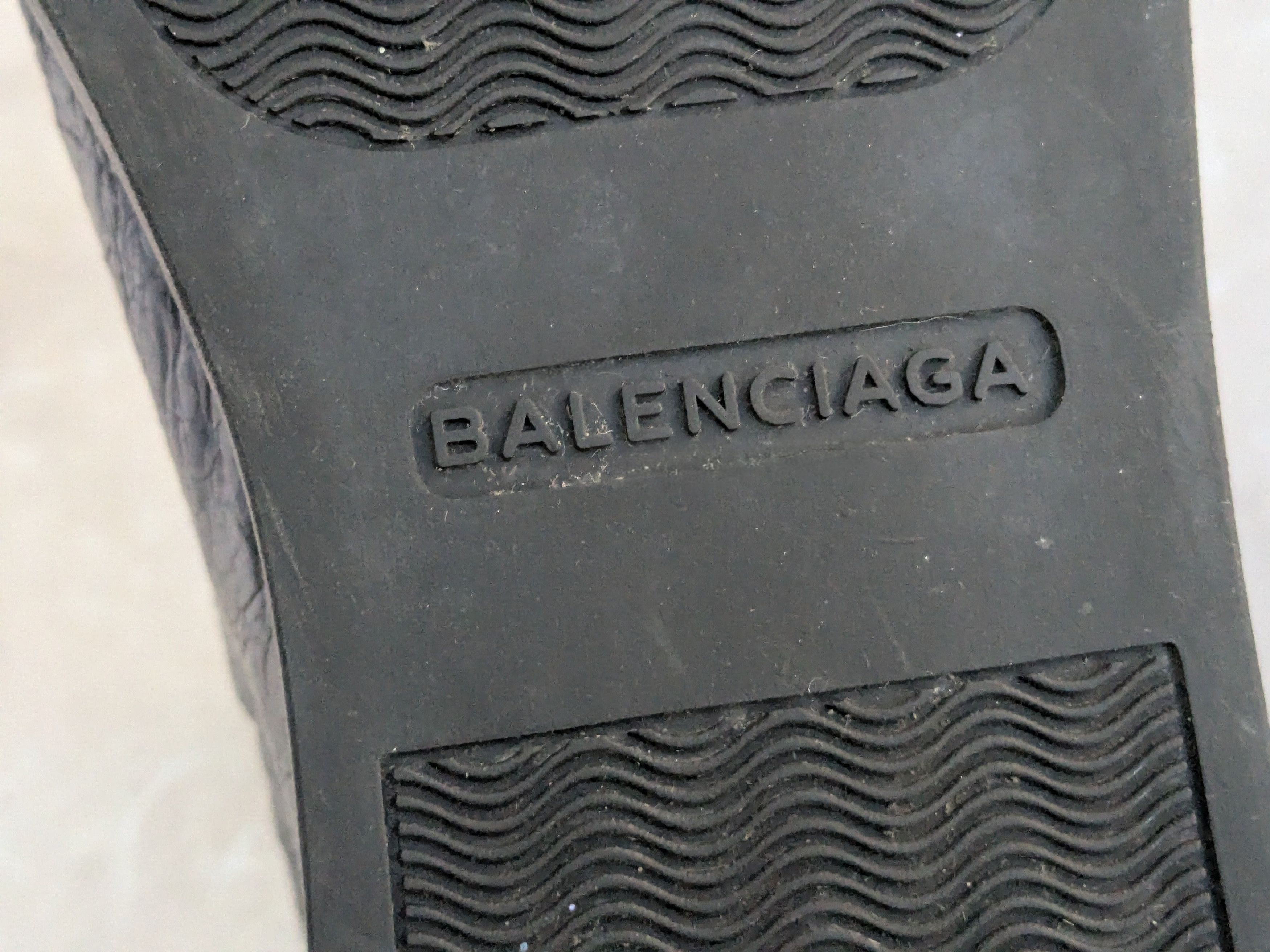Balenciaga Balenciaga Arena High Top Sneaker Triple Black 8 Size US 8 / EU 41 - 13 Thumbnail