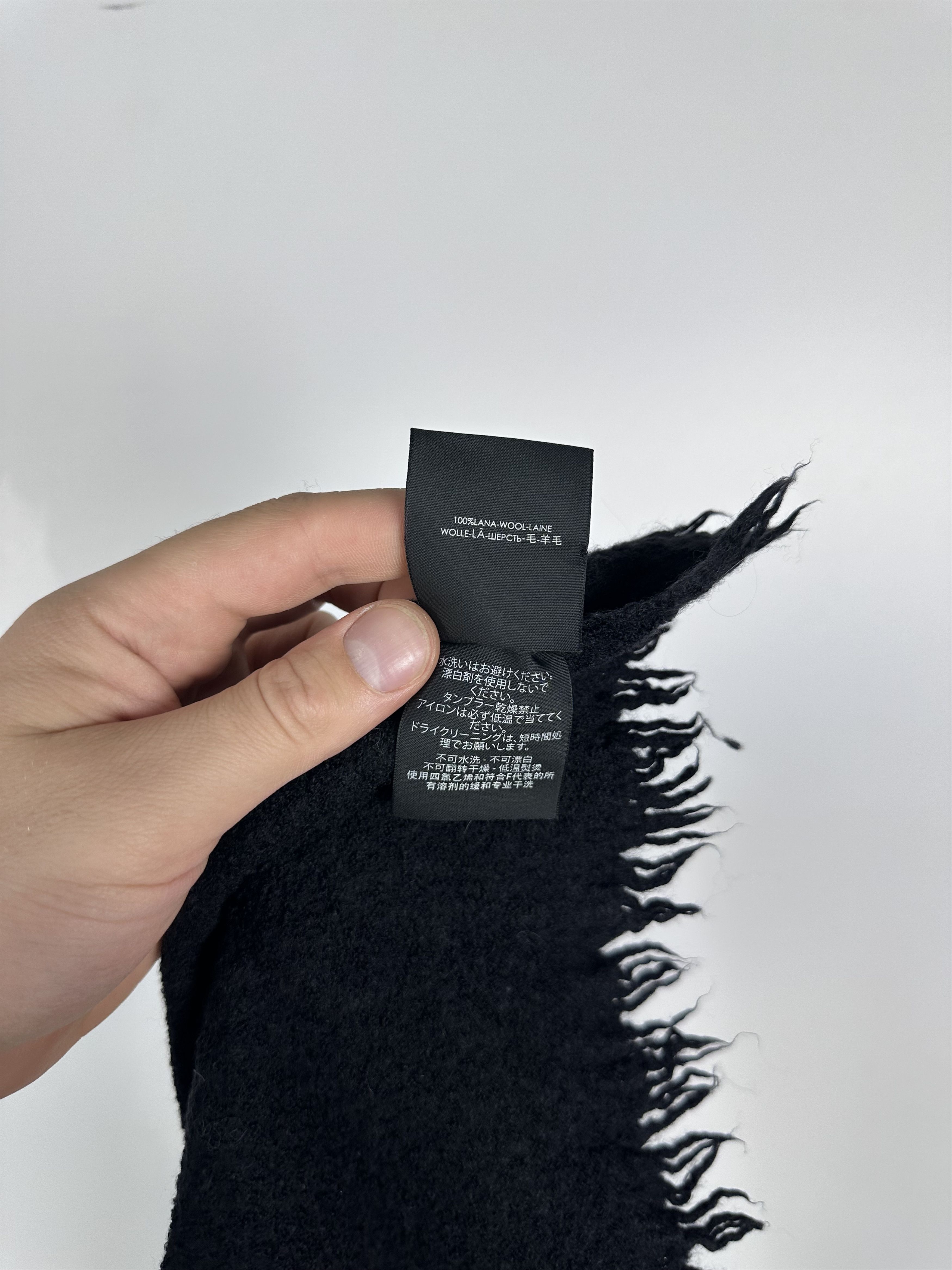 Grailed × Gucci GUCCI LOGO WOOL BLACK SCARF Size ONE SIZE - 11 Thumbnail