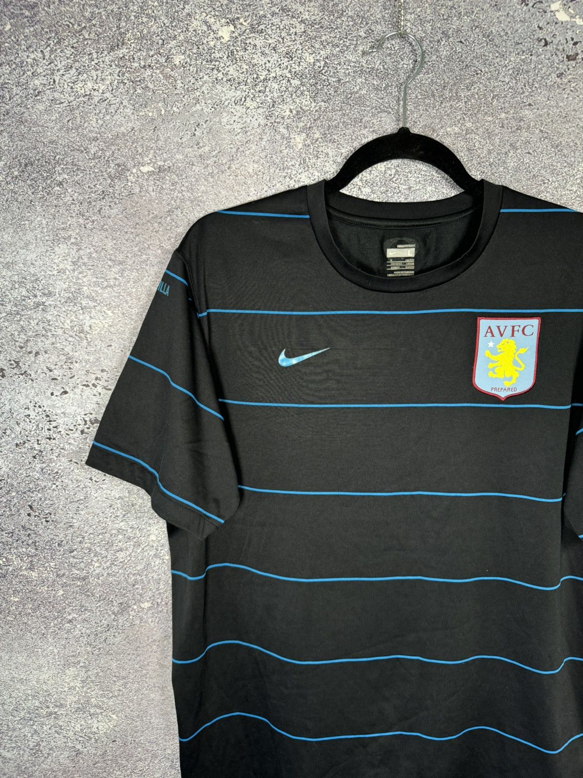 Nike × Vintage Vintage Aston Villa 2007 Nike Training Pre-Match Jersey Size US L / EU 52-54 / 3 - 3 Thumbnail