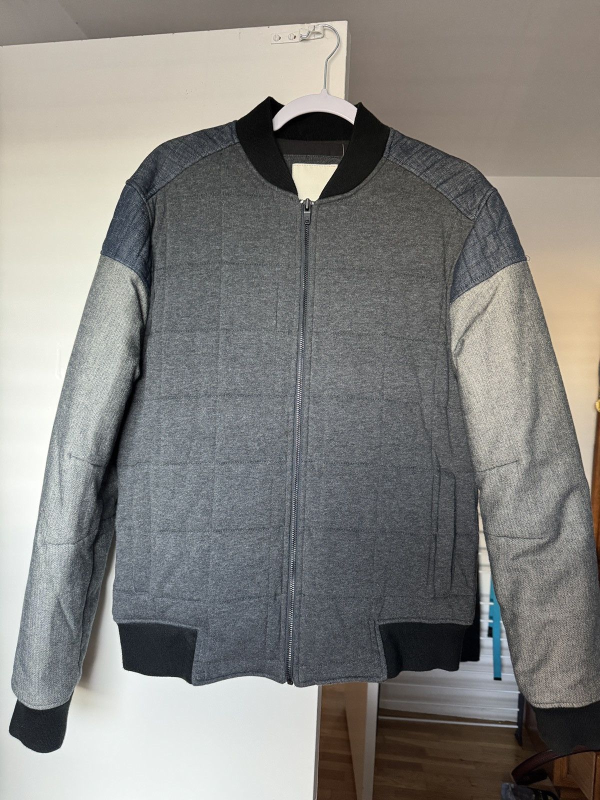 Calvin Klein Calvin Klein Quilted Bomber Jacket Size US M / EU 48-50 / 2 - 1 Thumbnail