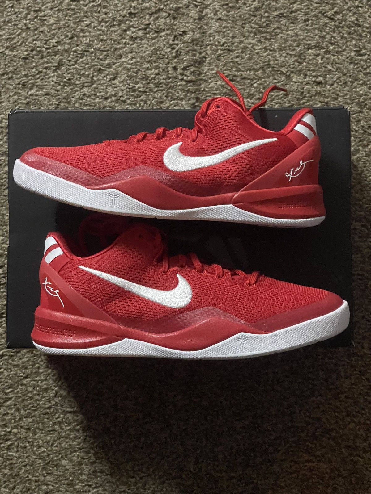 Nike *New* Nike Kobe 8/VIII University Red - Grade School Size US 5 / EU 37 - 1 Thumbnail