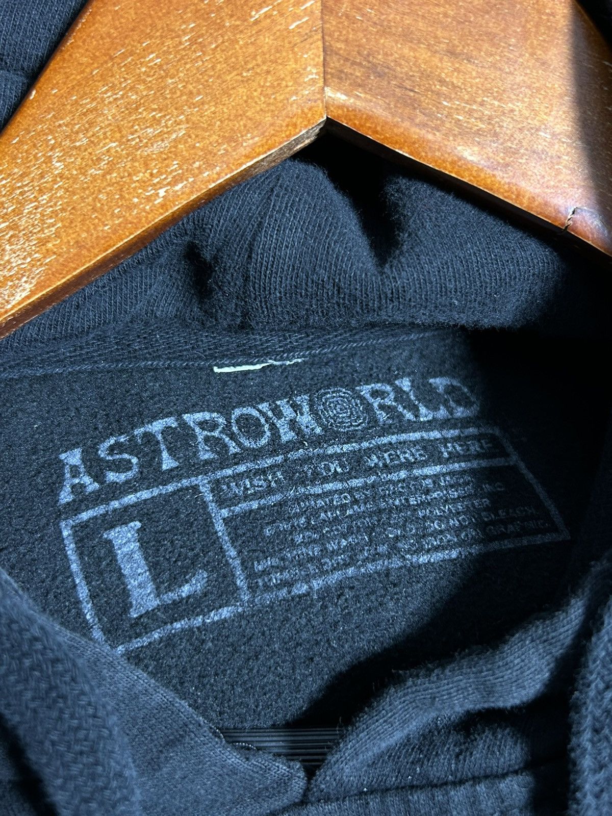 Travis Scott 2018 Astroworld Staff Hoodie Size US L / EU 52-54 / 3 - 7 Thumbnail