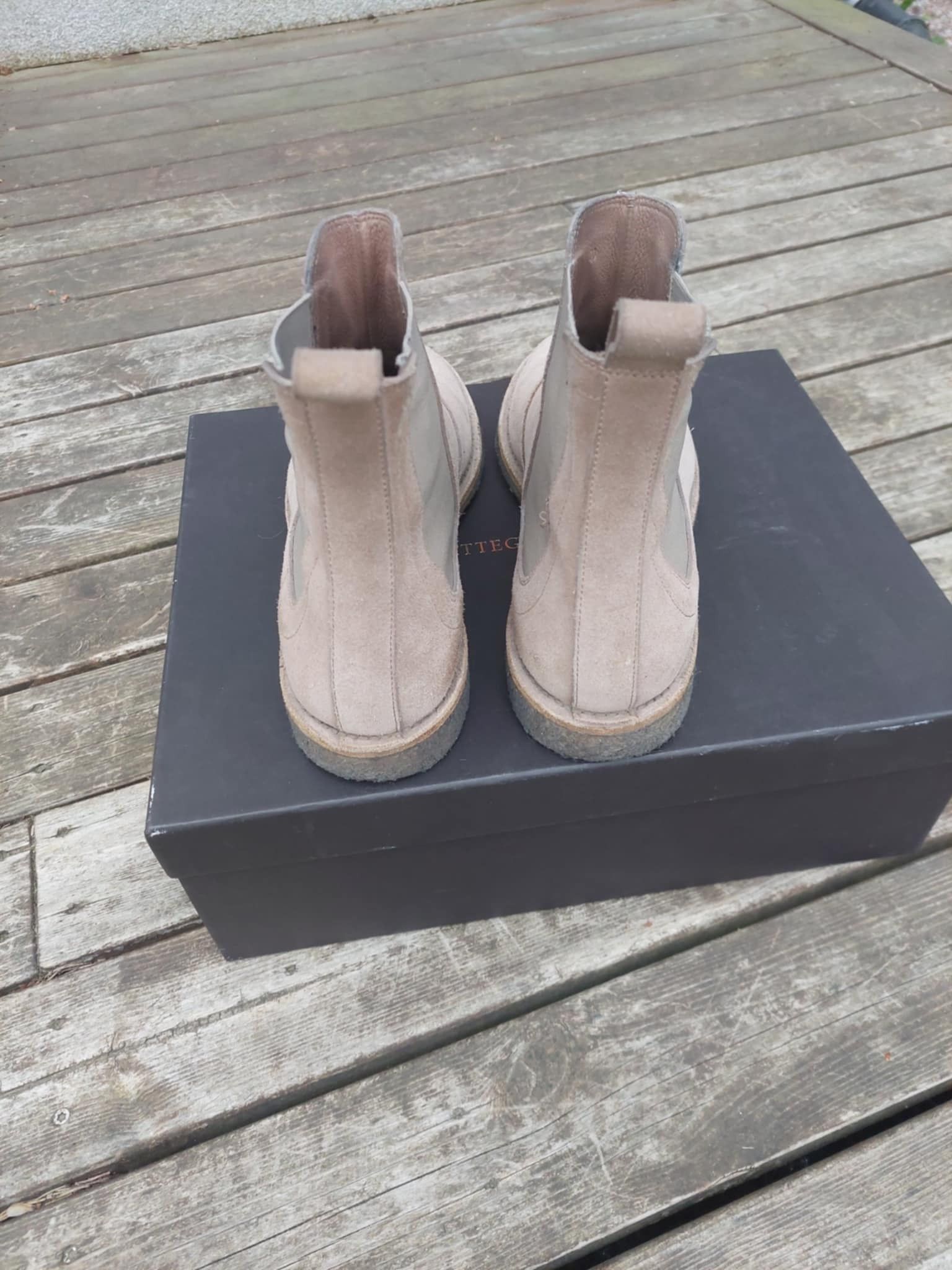 Bottega Veneta Suede Chelsea Boots Size US 7 / EU 40 - 2 Thumbnail