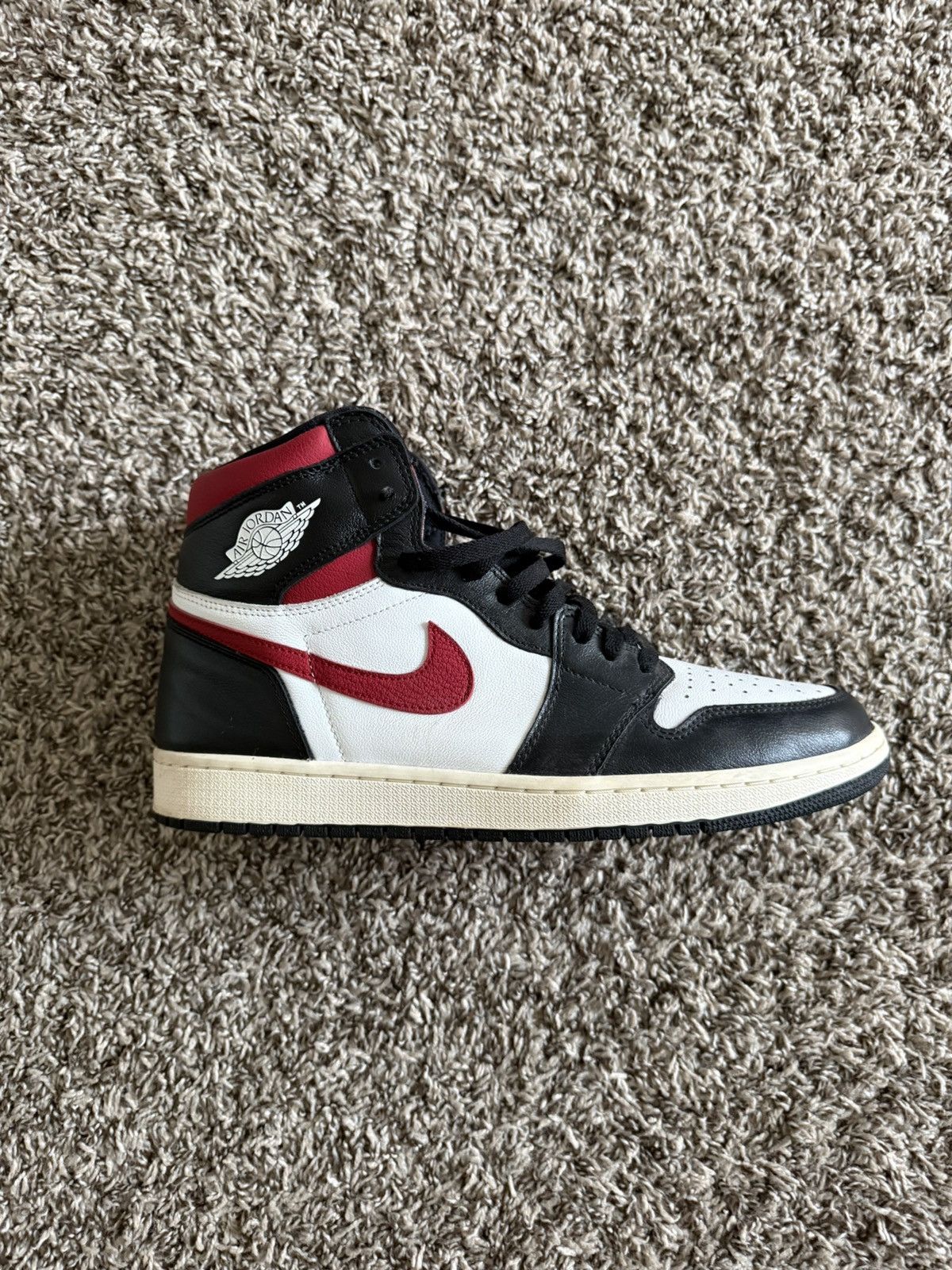 Jordan Brand Air Jordan 1 Retro High Gym Red Size US 12 / EU 45 - 6 Thumbnail