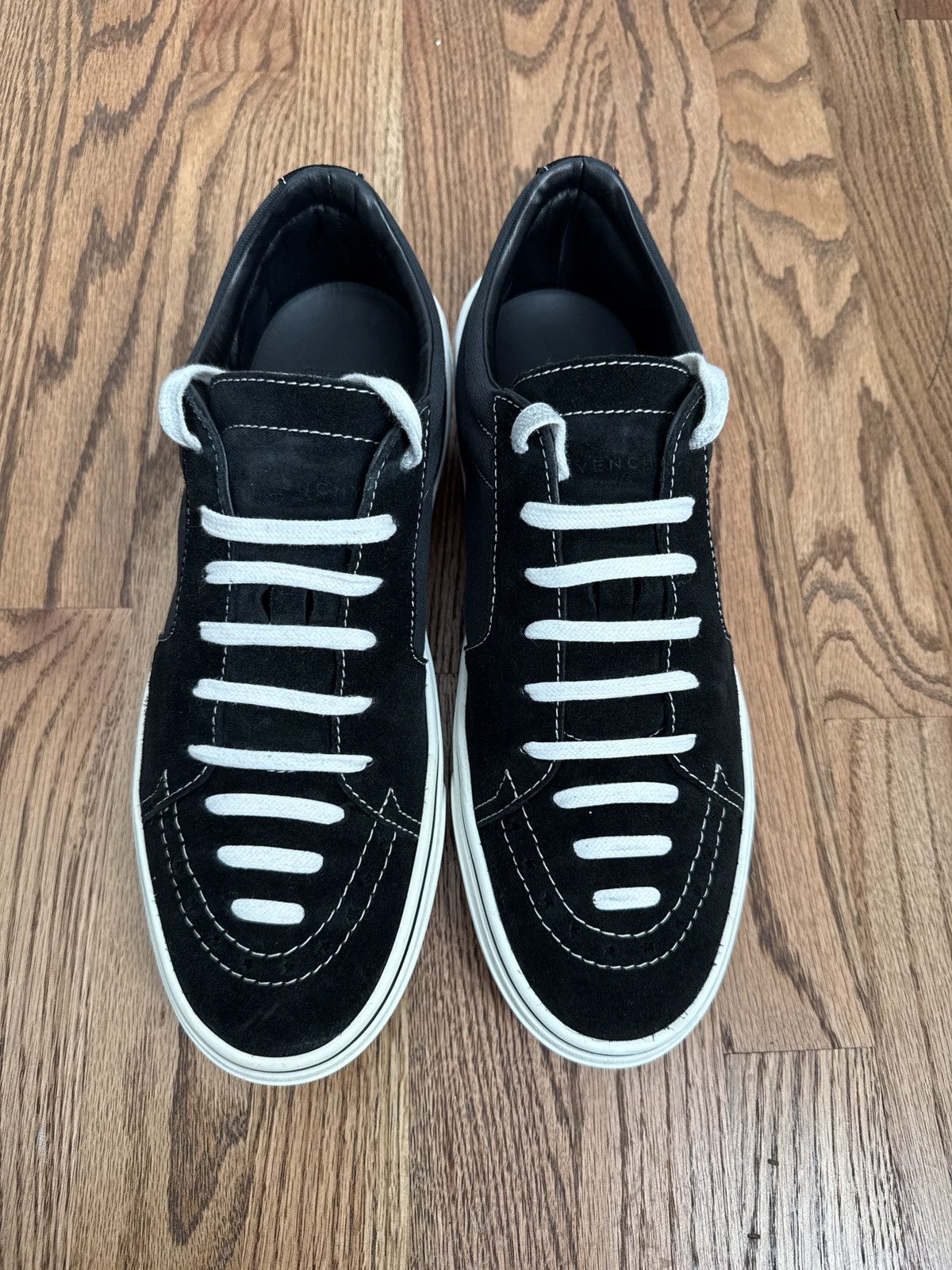Givenchy George V Low Sneaker