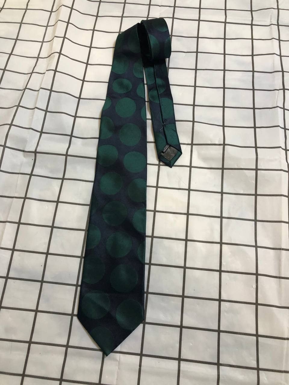 Yves Saint Laurent YVES SAINT LAURENT Silk Necktie: Designer Vintage Tie Size ONE SIZE - 1 Thumbnail
