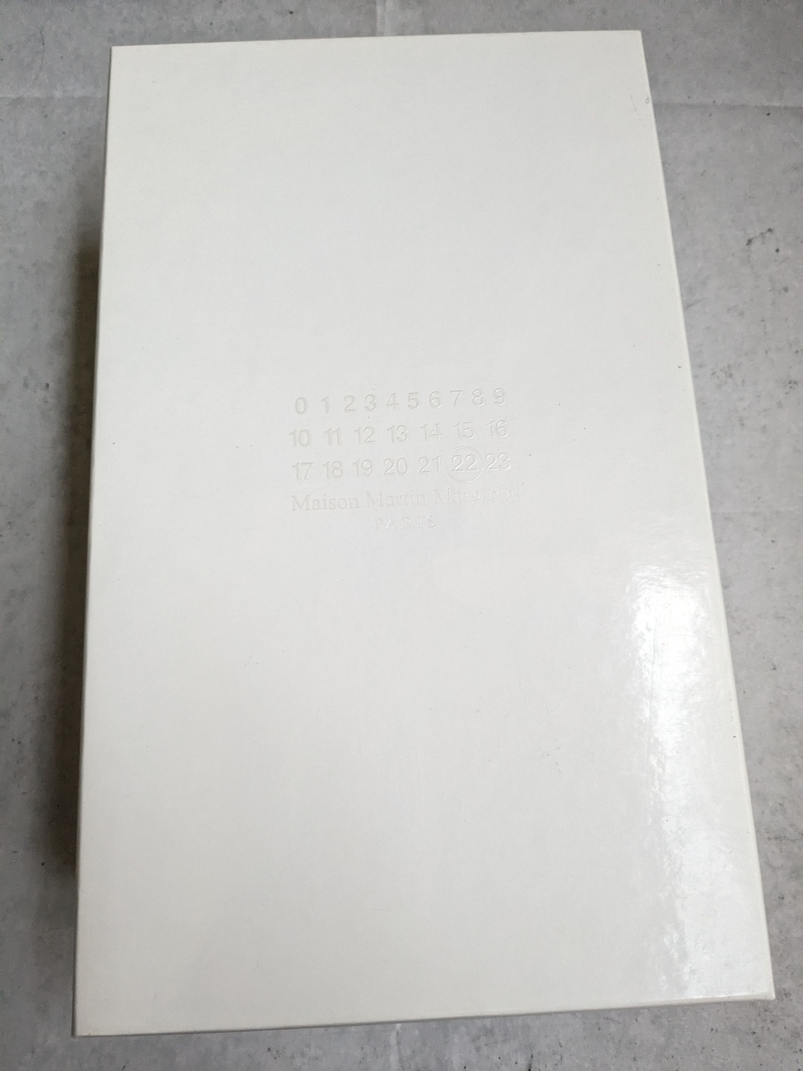 Maison Margiela Maison Margiela GAT Replica White 10 43 Low Tops Size US 10 / EU 43 - 18 Thumbnail