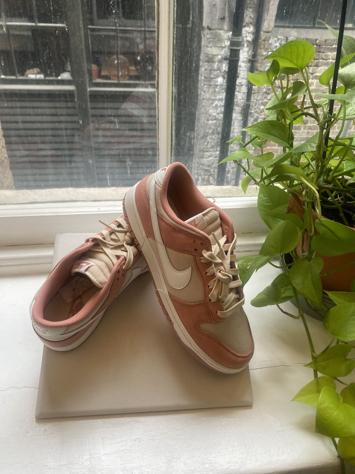 Nike Nike Dunk Low Retro PRM Size US 10.5 / EU 43-44 - 5 Thumbnail