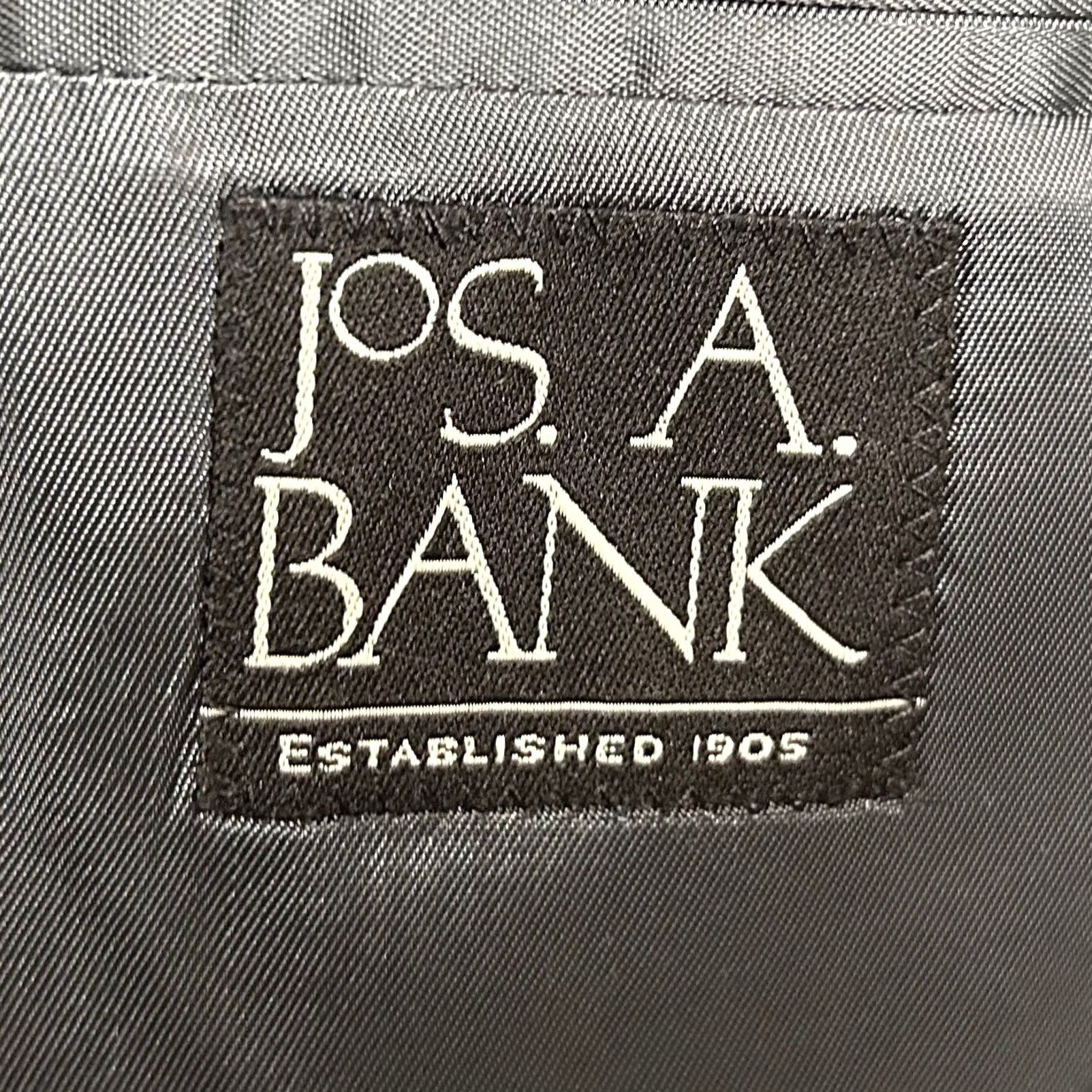 Jos. A. Bank Jos. A. Bank Suit 46R Charcoal Gray 100% Wool Two Button Vented Pleated Flat Front 40x30 Size 46R - 3 Thumbnail
