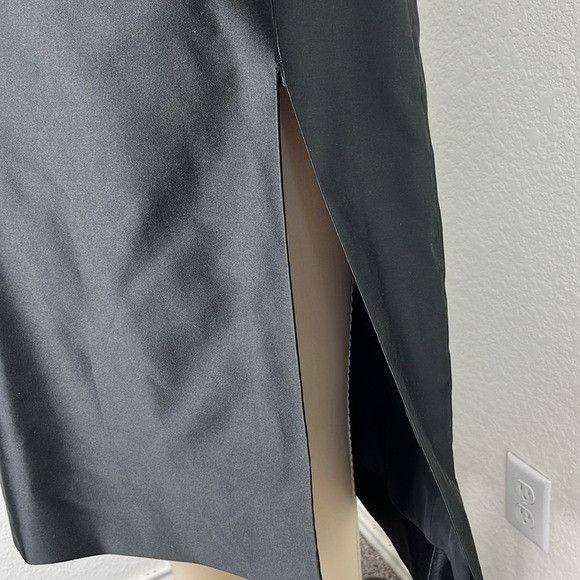 Gucci Gucci Gucci Duchesse Silk Side Slit A Line Skirt with Logo B Size 28" / US 6 / IT 42 - 4 Thumbnail