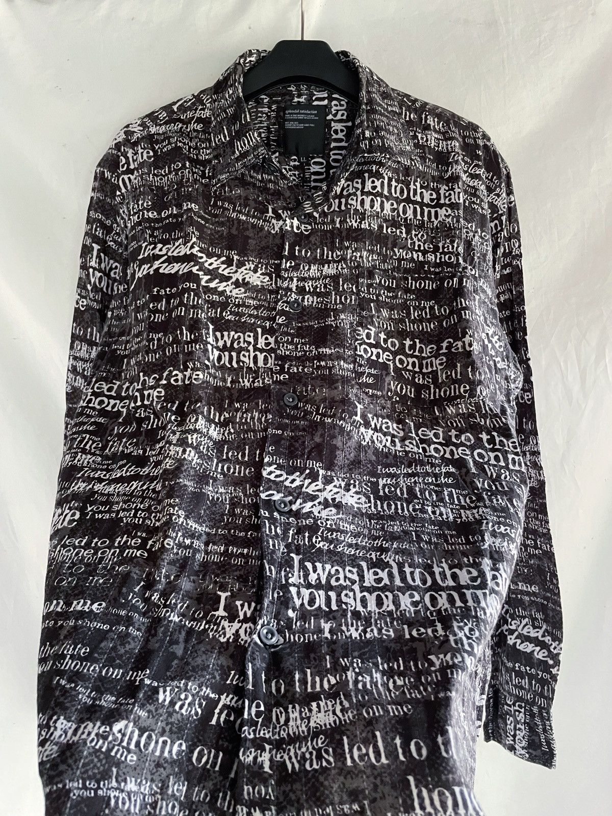 Japanese Brand SPLENDID SATISFACTION WRITER POEM BUTTON DOWN SHIRT Size US XL / EU 56 / 4 - 3 Thumbnail