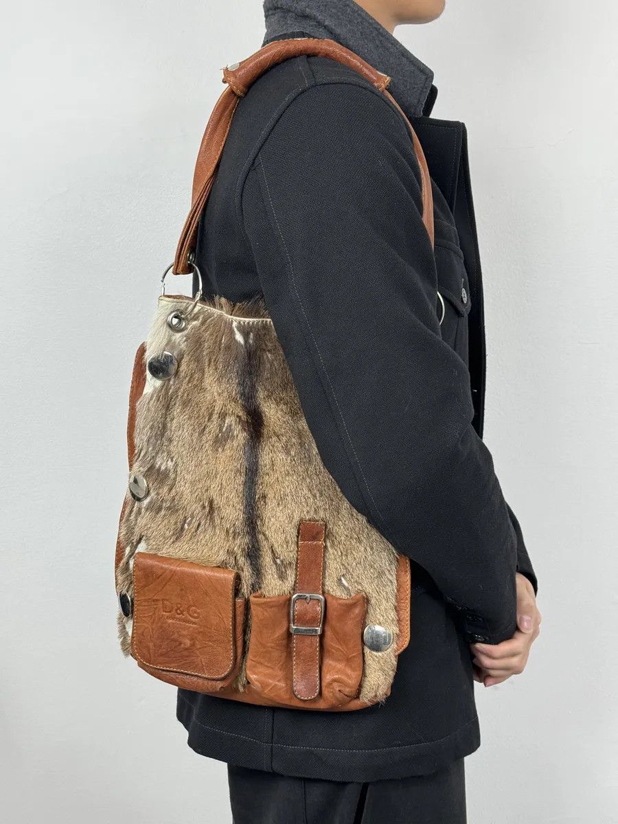 Dolce & Gabbana 2000s Dolce & Gabbana Brown Leather Goat Fur Handle Bag Size ONE SIZE - 2 Thumbnail