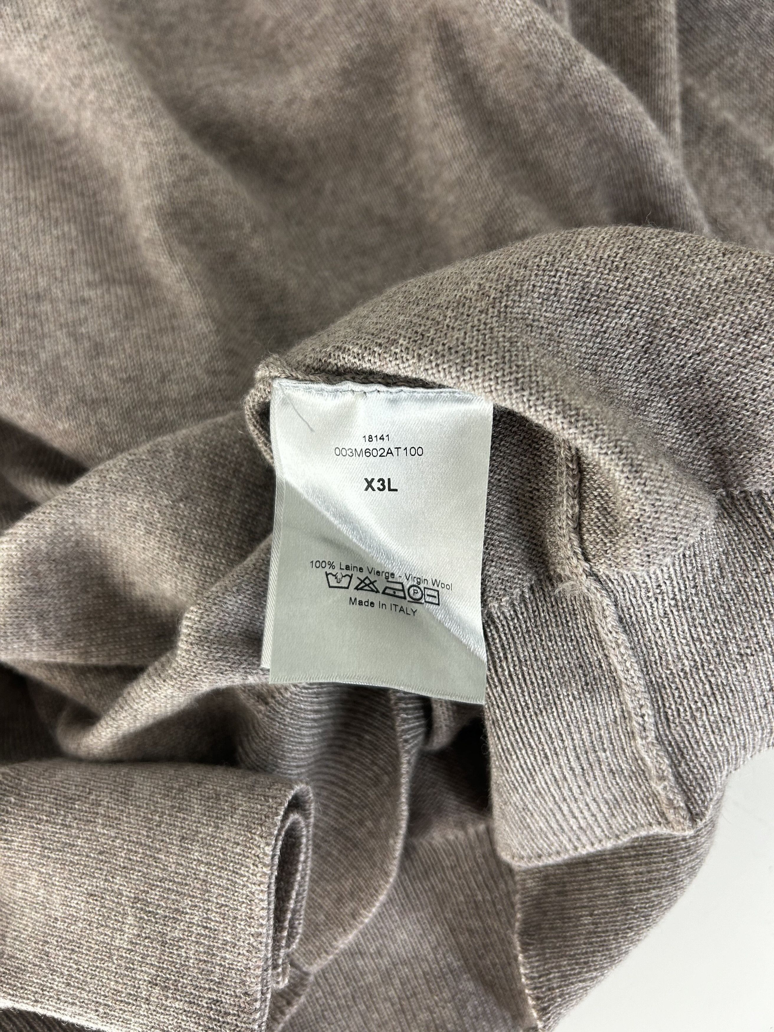 Dior DIOR HOMME DISTRESSED RAGLAN SLEEVE V-NECKKNITWEAR SIZE XXXL Size US XXL / EU 58 / 5 - 5 Thumbnail