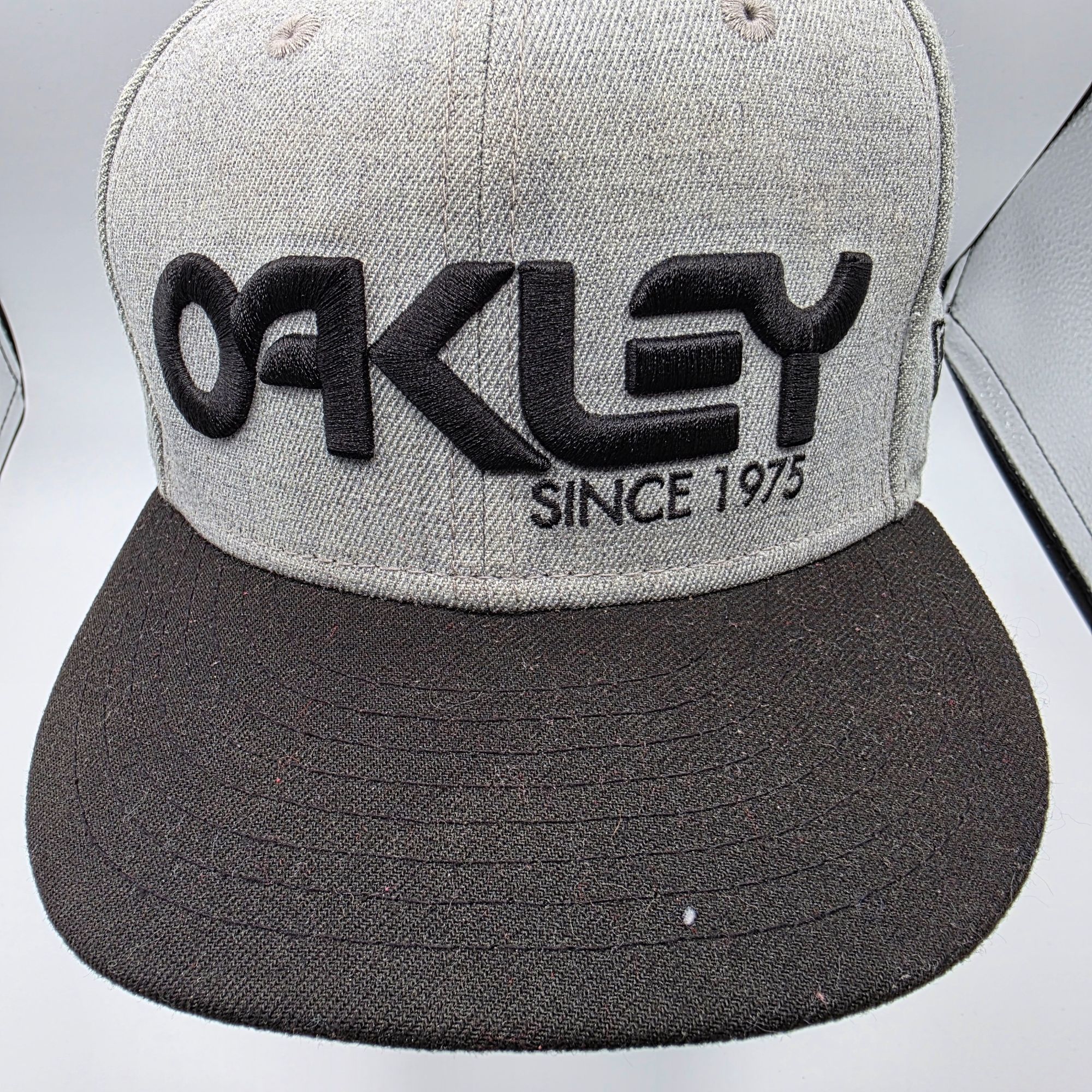 Oakley Oakley Since 1975 New Era 9Fifty Snapback Hat Gray Black Adj Size ONE SIZE - 9 Thumbnail