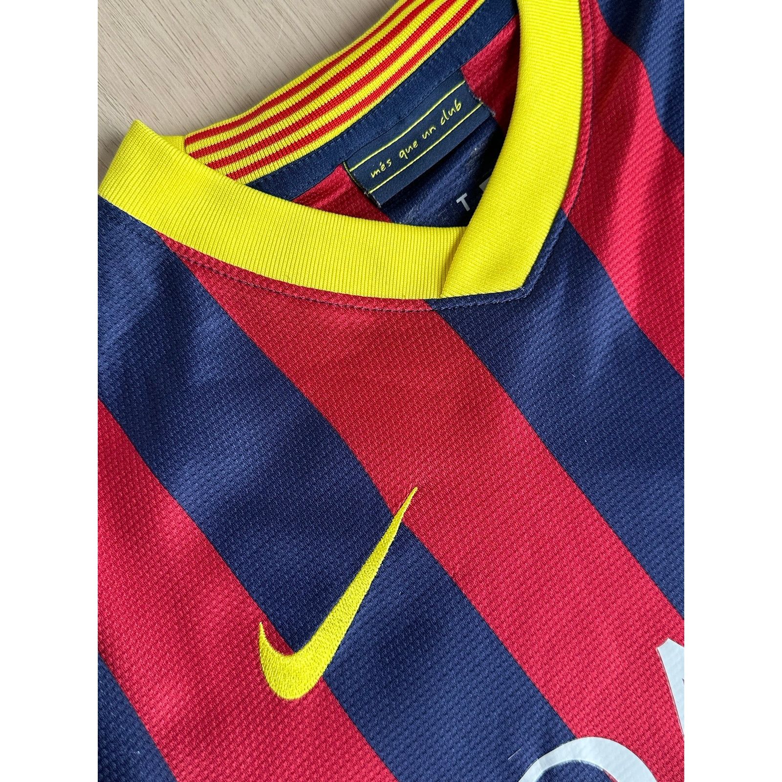 Nike Vintage Nike FC Barcelona Home Kit Men's Small - Authentic Size US S / EU 44-46 / 1 - 4 Thumbnail