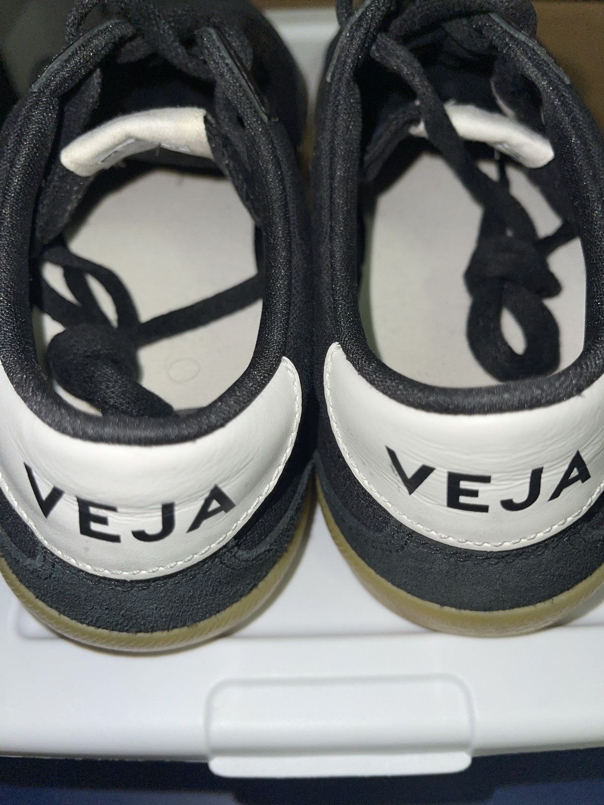Veja Veja Volley Size US 8 / EU 41 - 4 Thumbnail