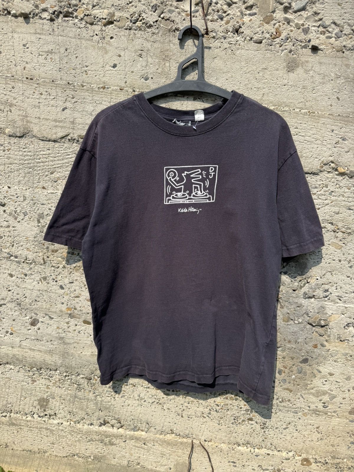 Keith Haring Keith Haring Vintage Distressed tee Size US L / EU 52-54 / 3 - 2 Thumbnail