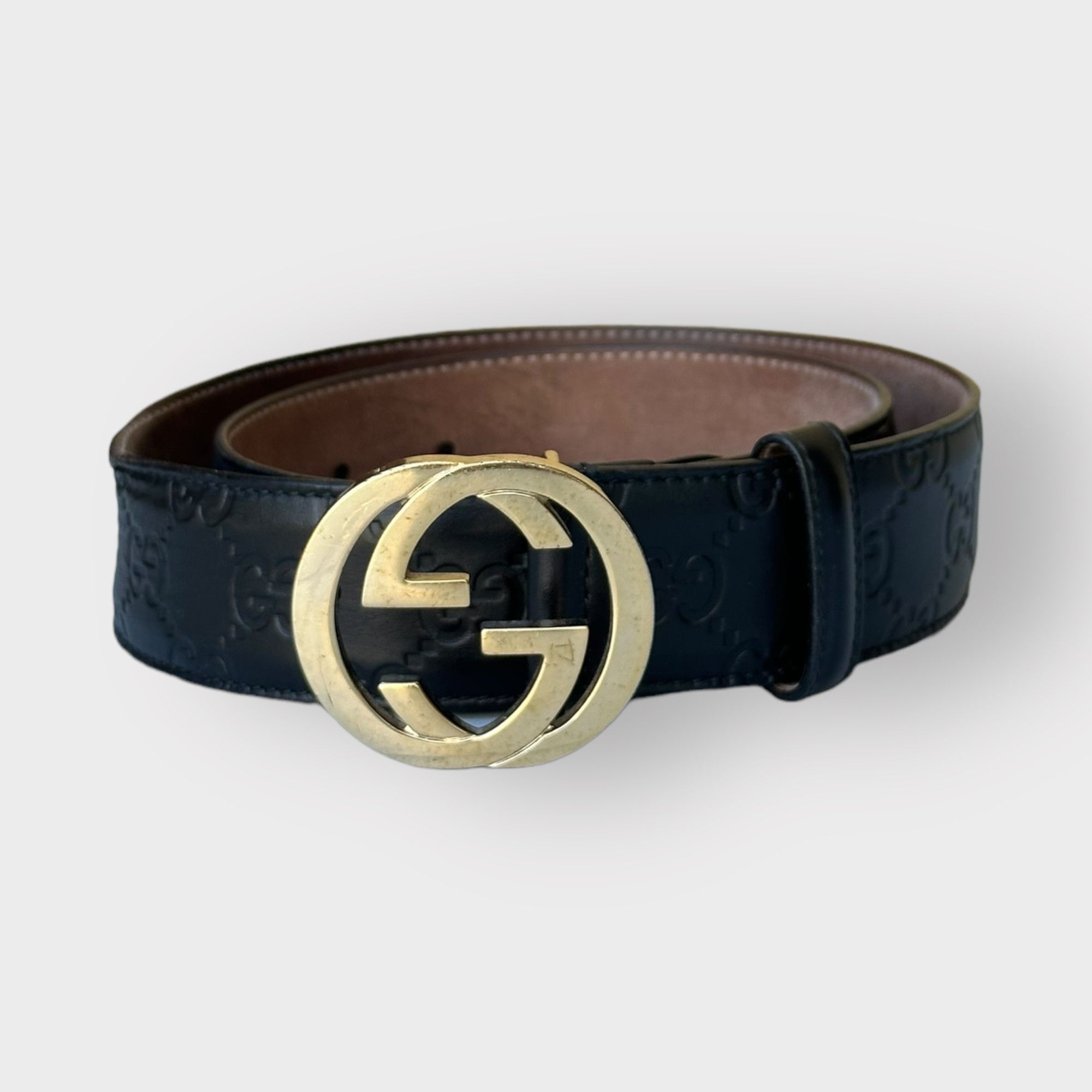 Gucci Belt Guccissima Monogram Black Leather Golden Buckle display picture 3