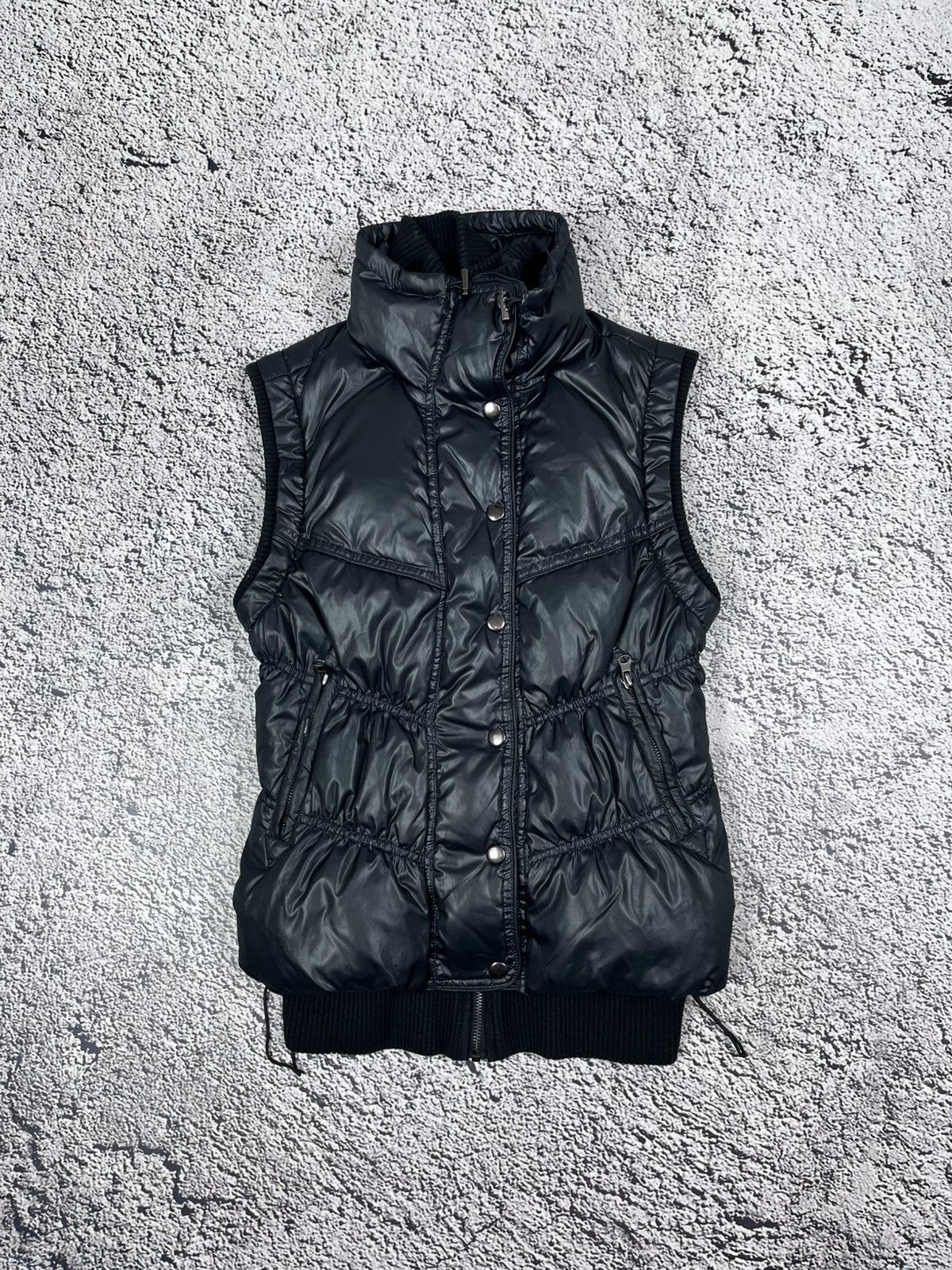 Vintage Y2K Black Puffer Vest with High Neck