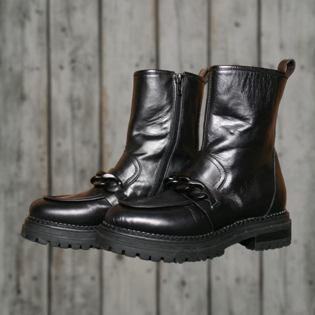 Vintage NAPOLEONI Black Leather Chain Strap Lug Sole High Ankle Boots EUR 37 US 6.5-7 Women Combat Zip Clear Shelf Wear Italy Leather Boots Size US 6.5 / IT 36.5 - 1 Thumbnail