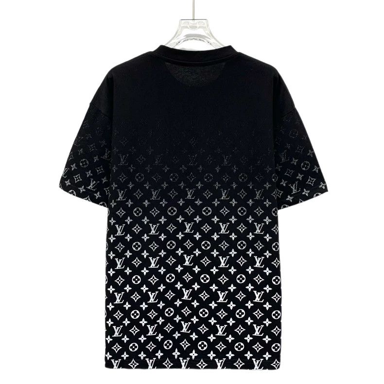 Louis Vuitton Louis Vuitton Black logo, full print, cotton, crewneck, sh Size US M / EU 48-50 / 2 - 2 Thumbnail